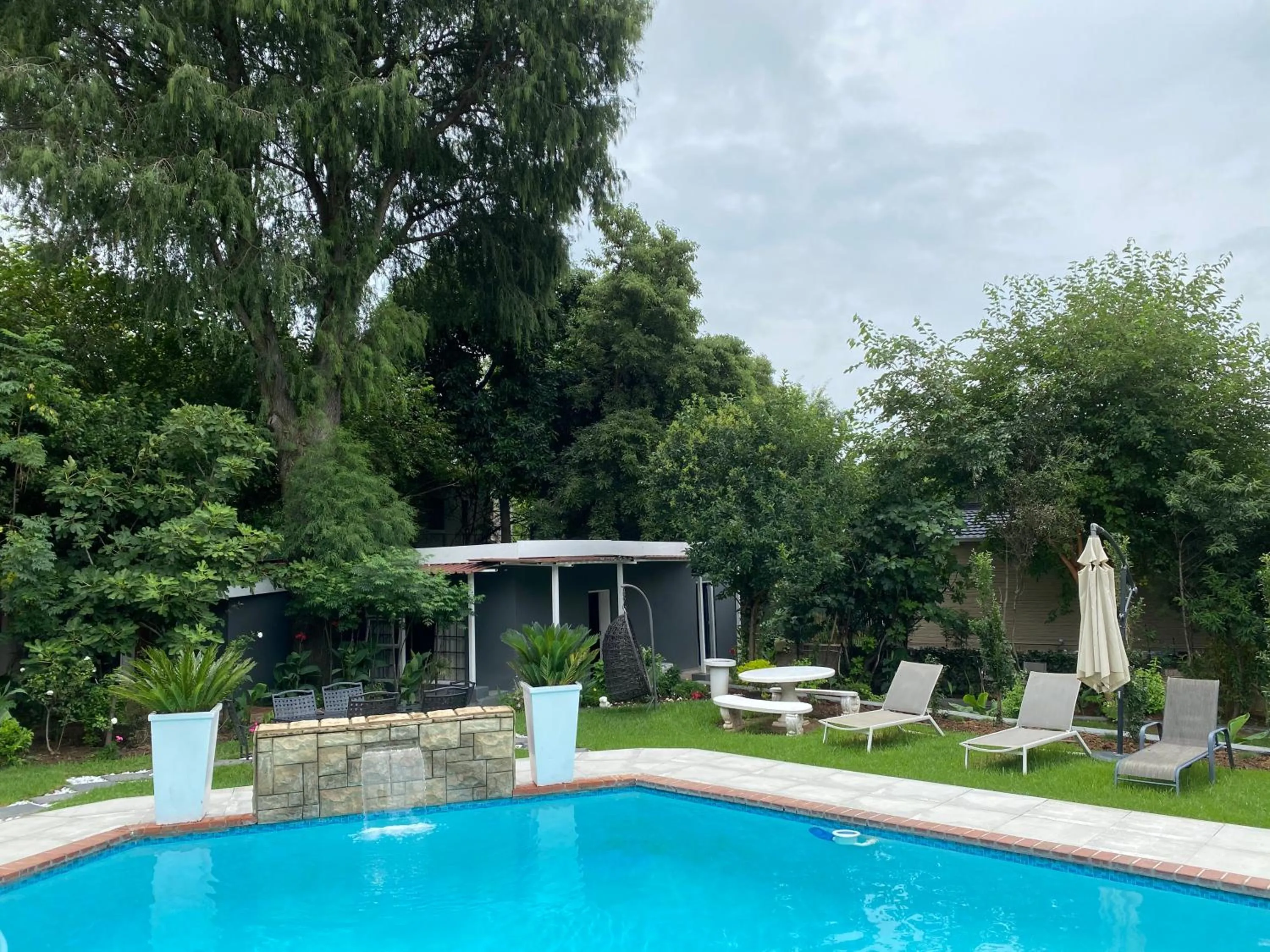 Pool view in Marion Lodge