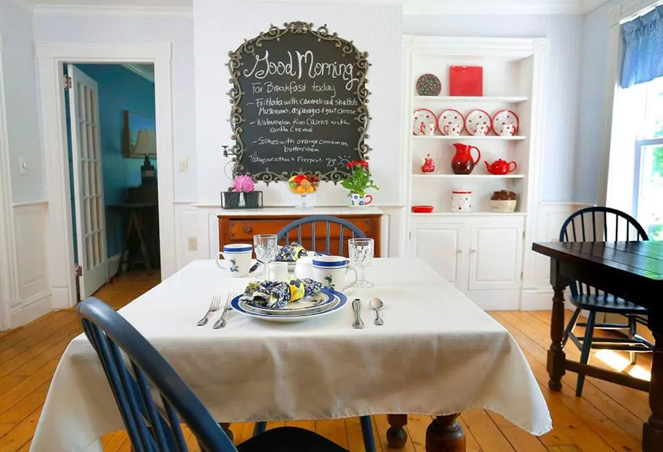 Restaurant/Places to Eat in Kendall Tavern Inn Bed and Breakfast