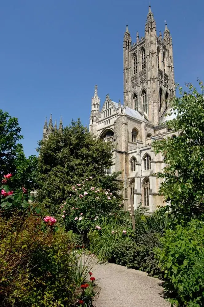 Garden in Canterbury Cathedral Lodge