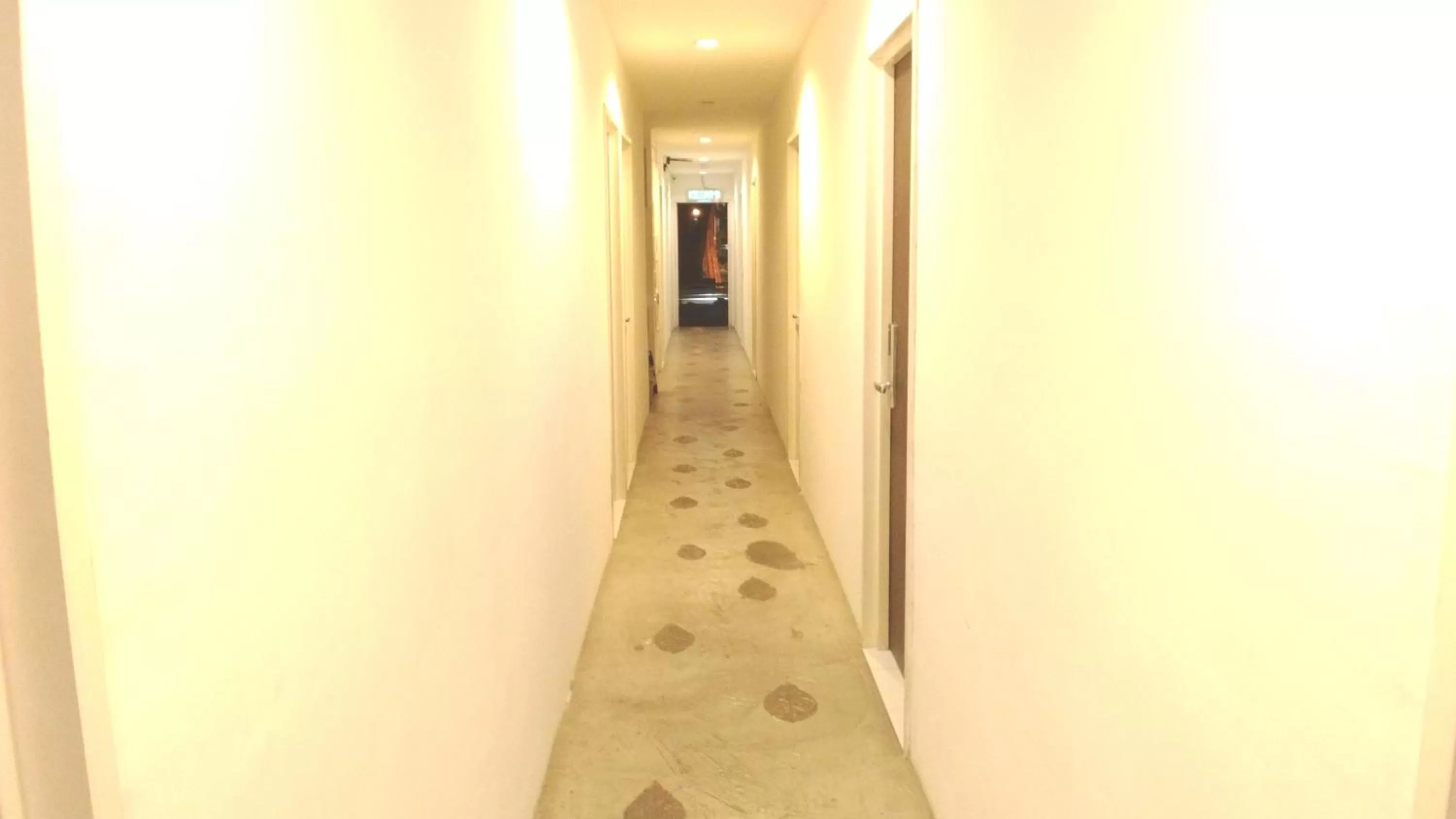 Floor plan in Apple 1 Hotel Gurney