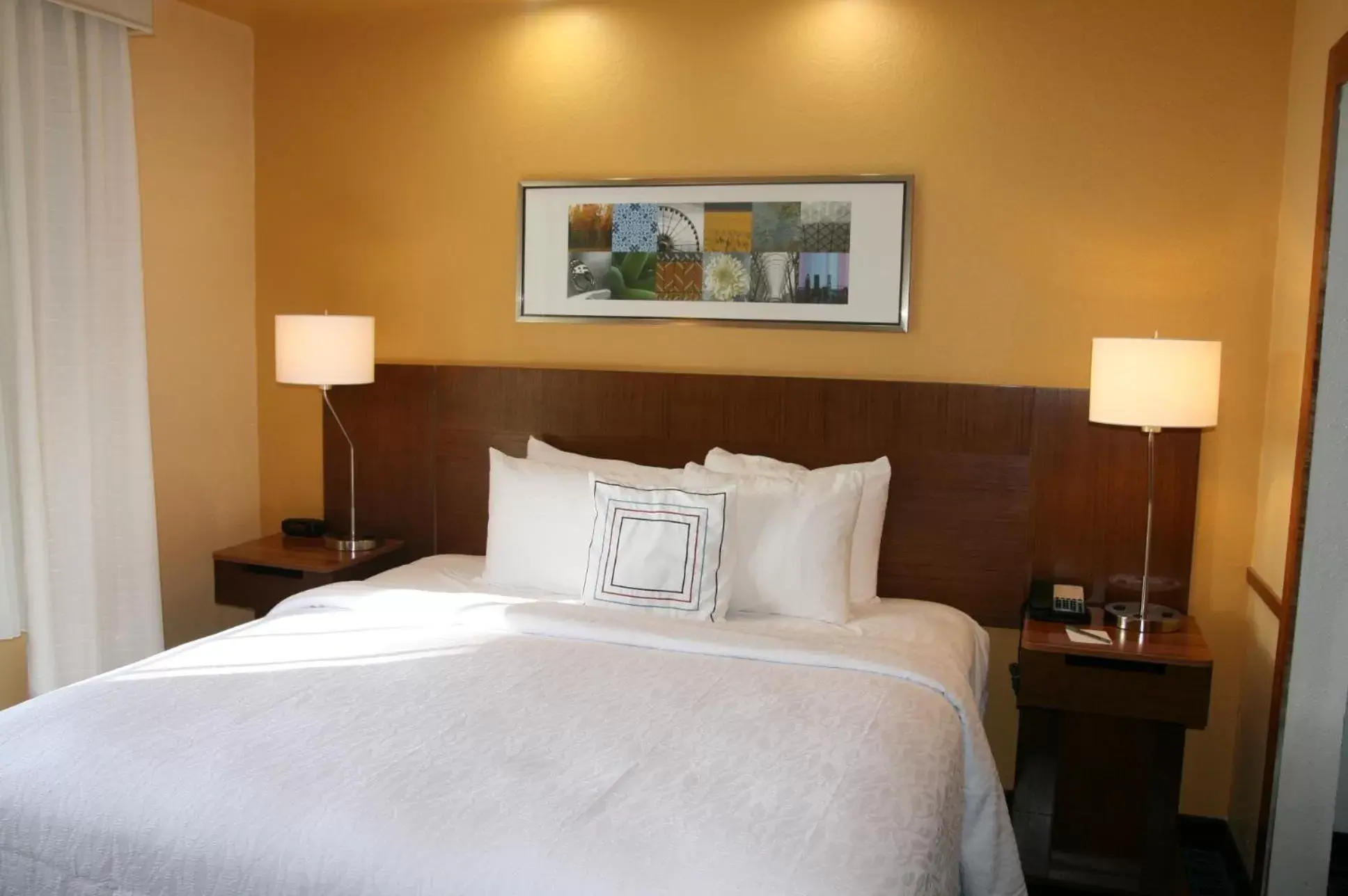 Bedroom, Bed in Okatie Hilton Head Hotel Bedroom, Bed in Okatie Hilton Head Hotel