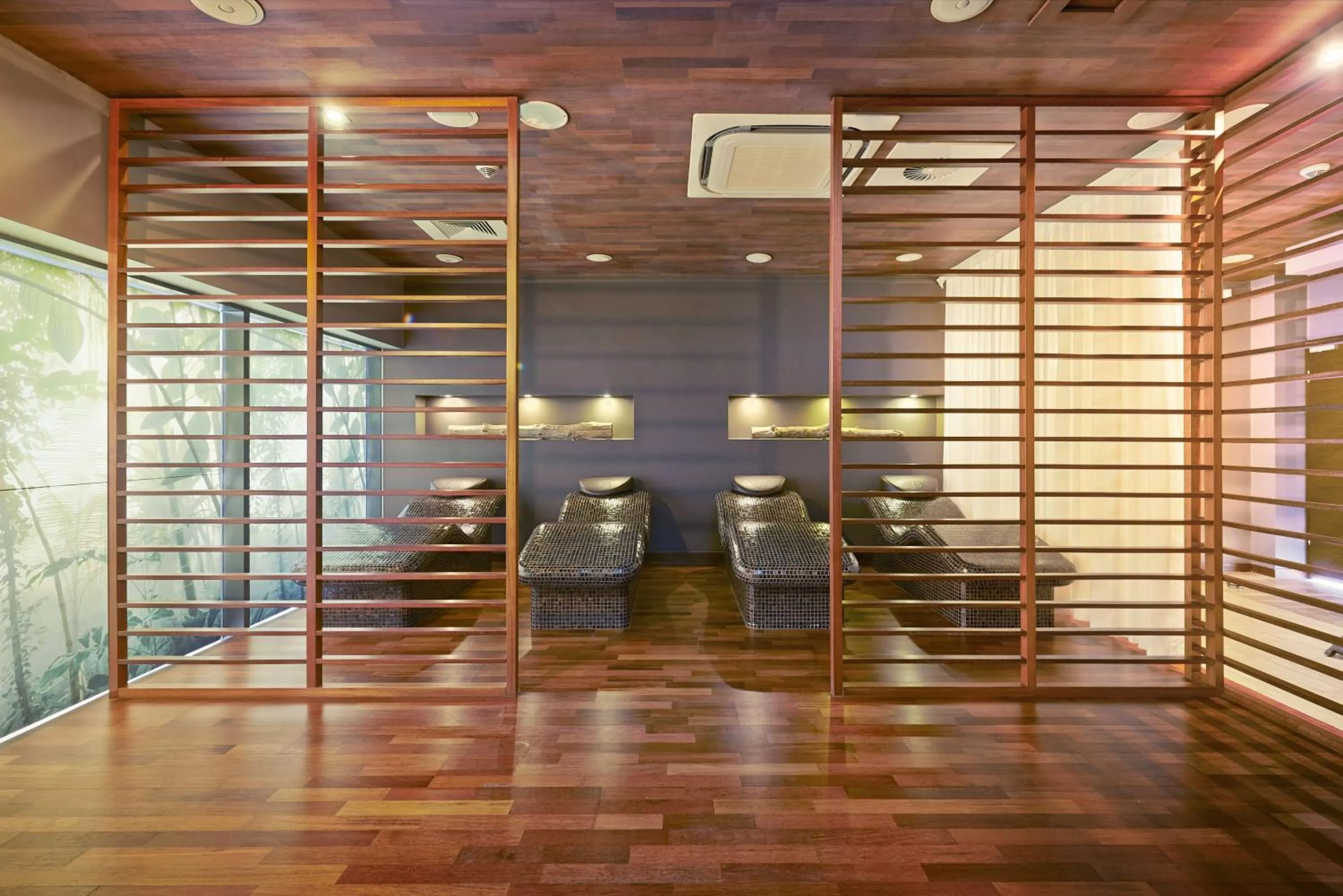 Spa and wellness centre/facilities in Marine Hotel by Zdrojowa