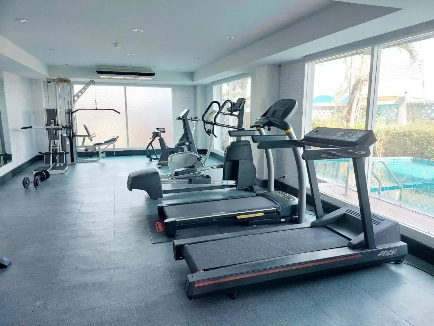 Fitness centre/facilities, Fitness Center/Facilities in Convenient Grand Hotel SHA Extra Plus