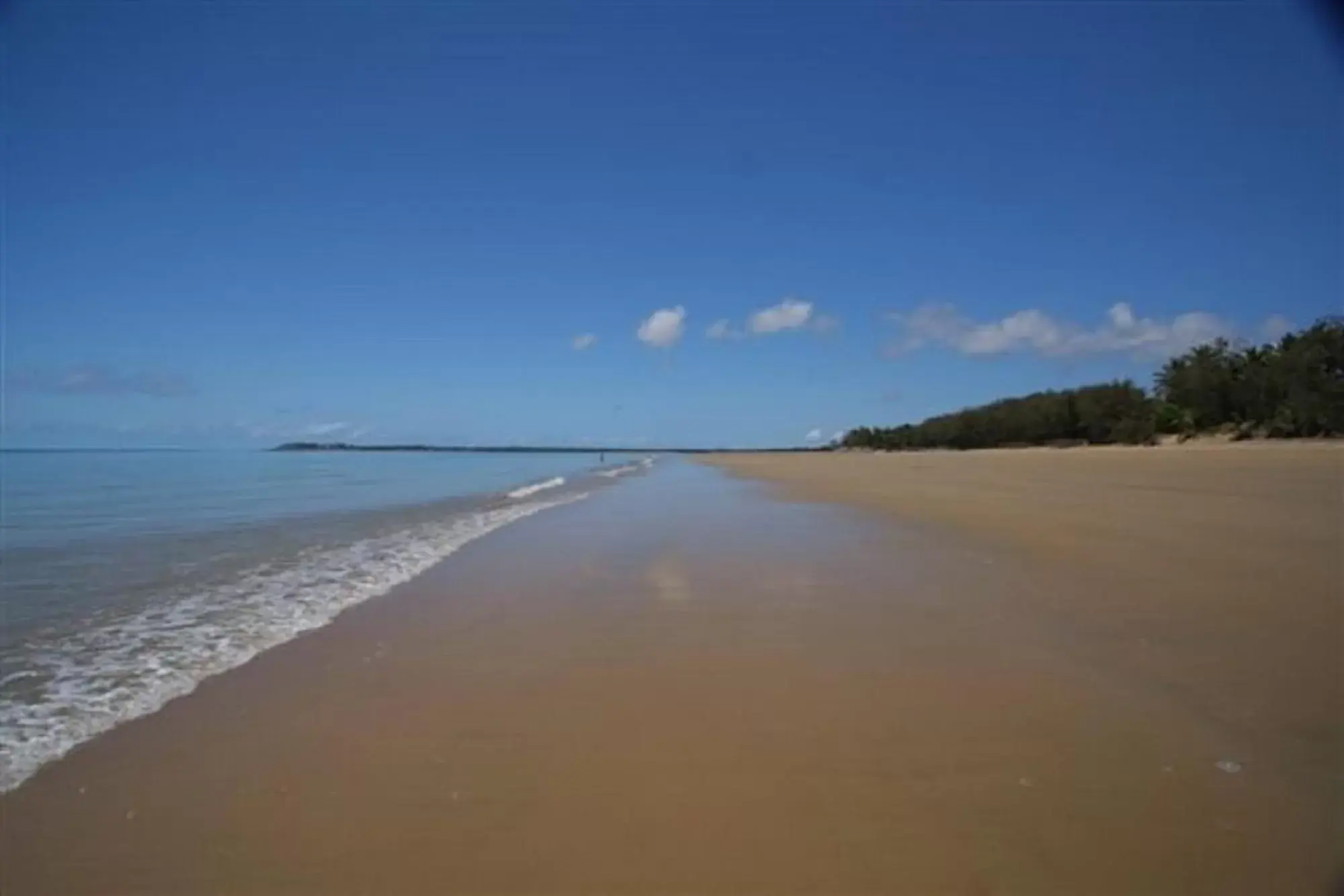 Beach in Comfort Resort Blue Pacific