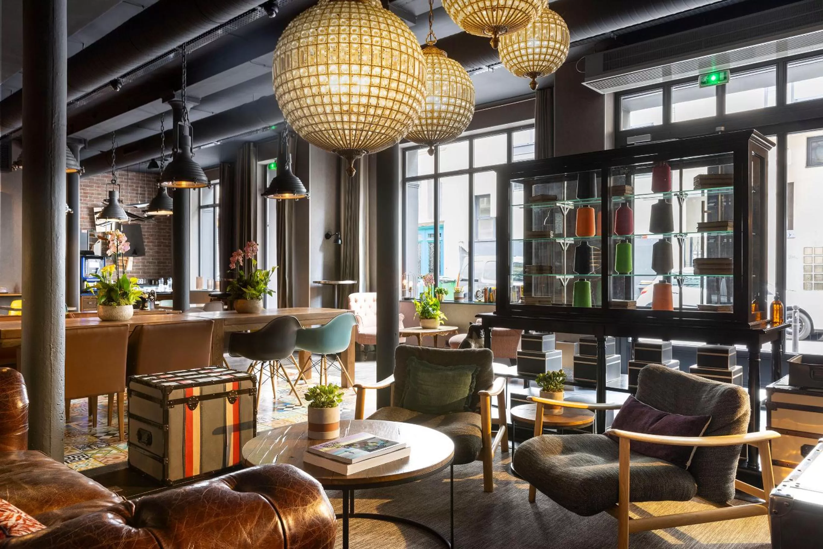 Restaurant/places to eat in Hôtel Fabric