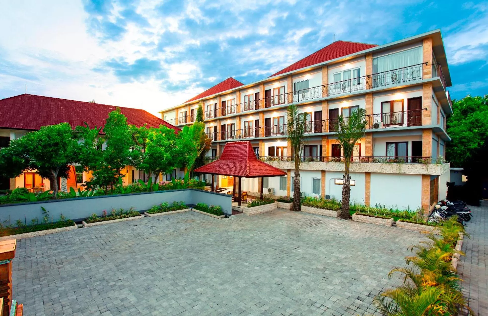 Property building in Puri Saron Hotel Baruna Beach Lovina