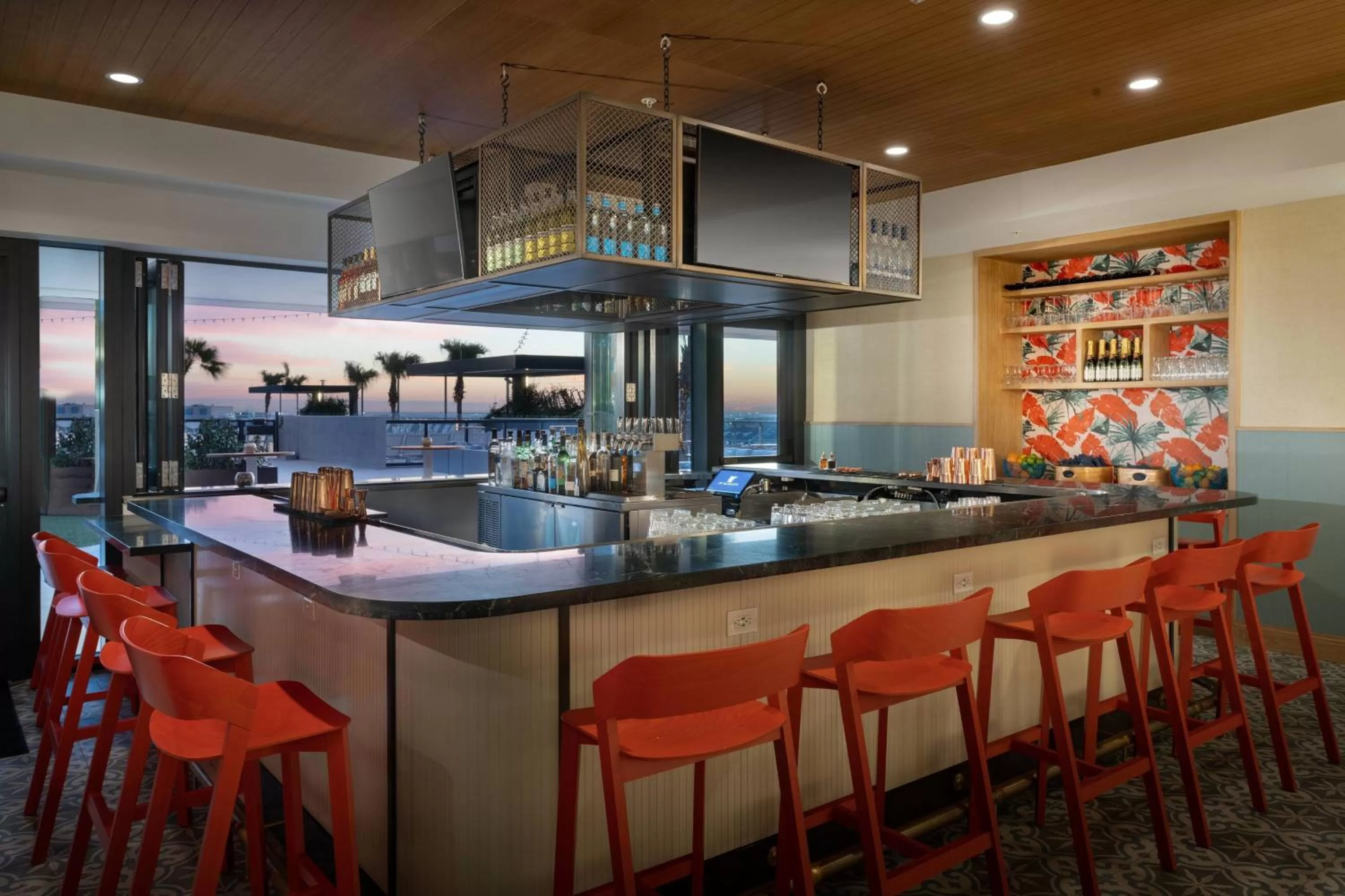 Lounge or bar in JW Marriott Tampa Water Street