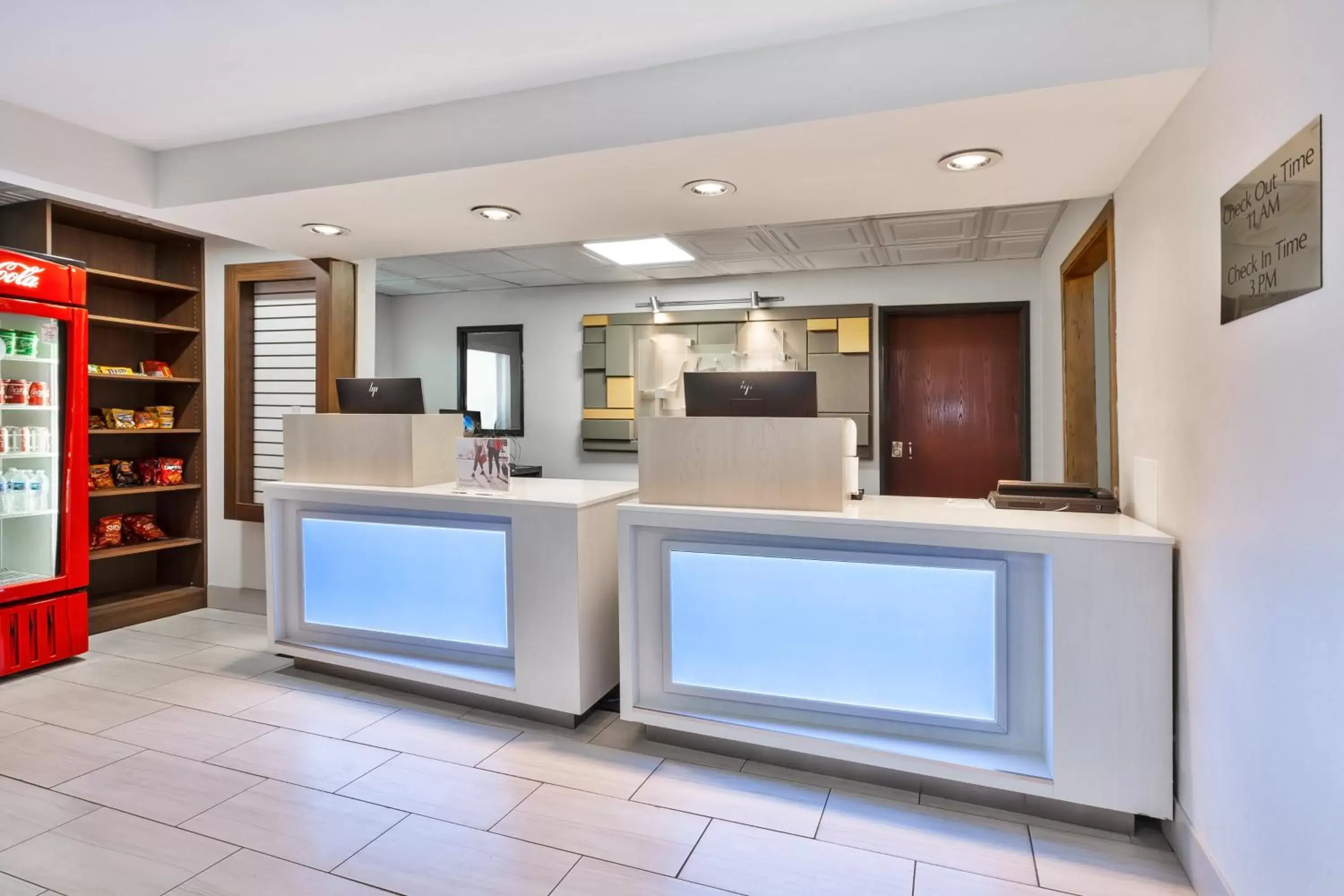 Lobby or reception, Lobby/Reception in Holiday Inn Express and Suites Three Rivers, an IHG Hotel