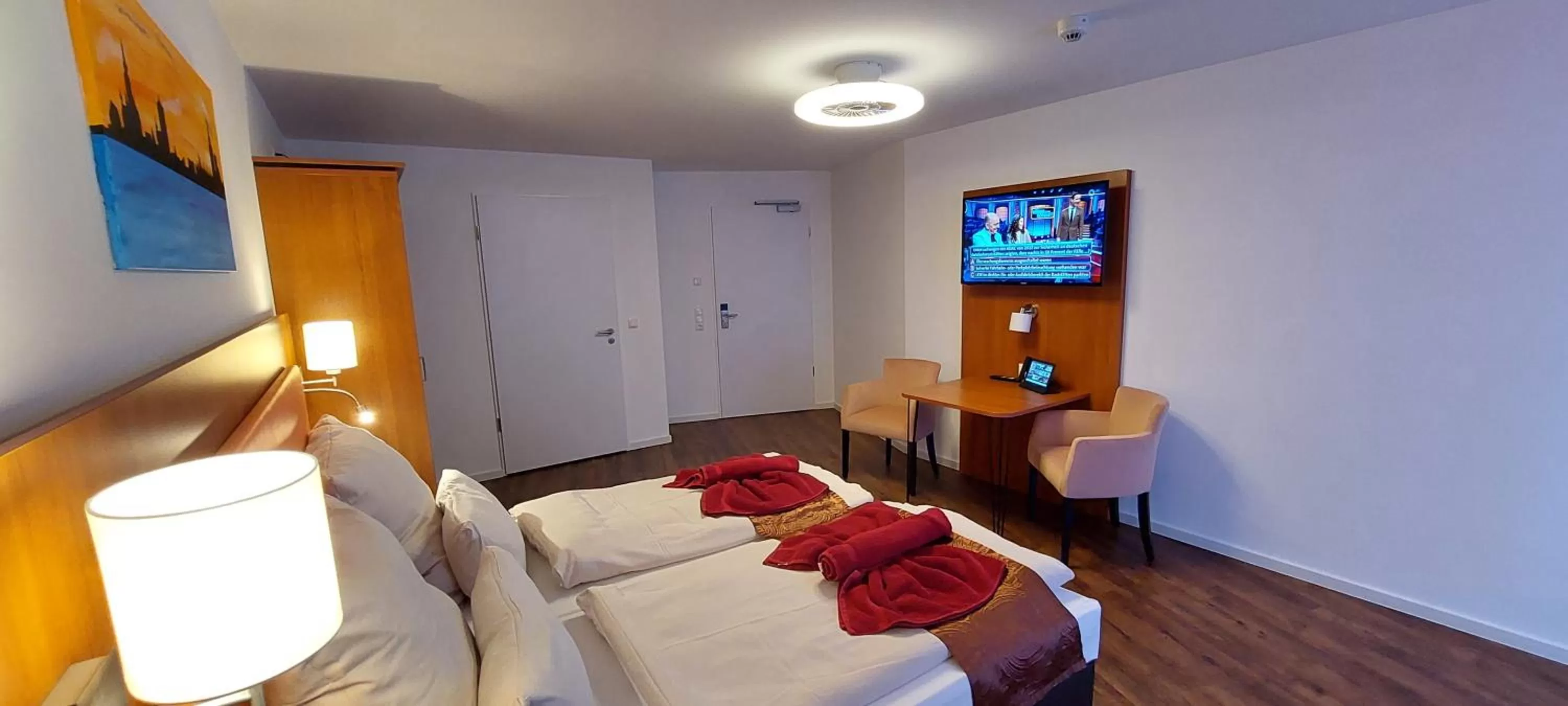 Photo of the whole room, Bed in Hotel Amber Altstadt