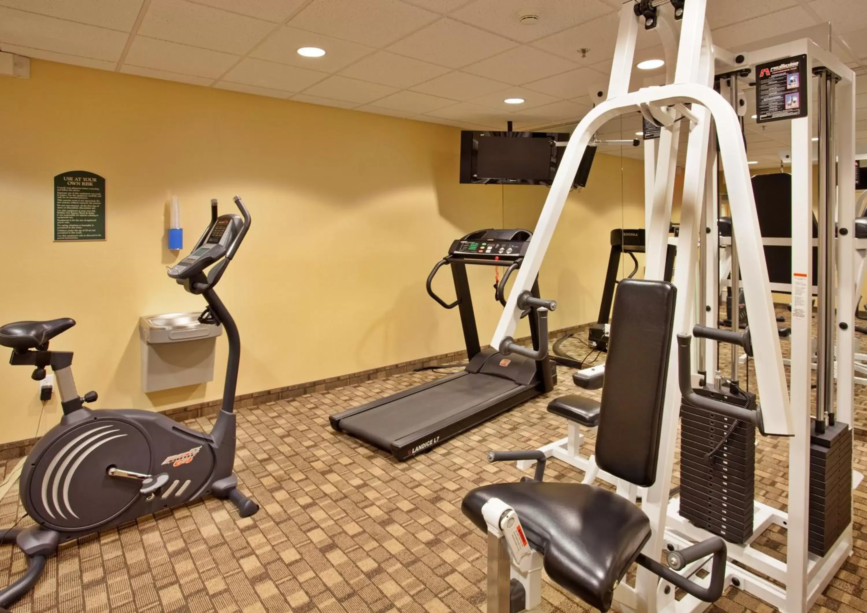 Fitness centre/facilities, Fitness Center/Facilities in Holiday Inn Express Hotel & Suites Wichita Airport, an IHG Hotel