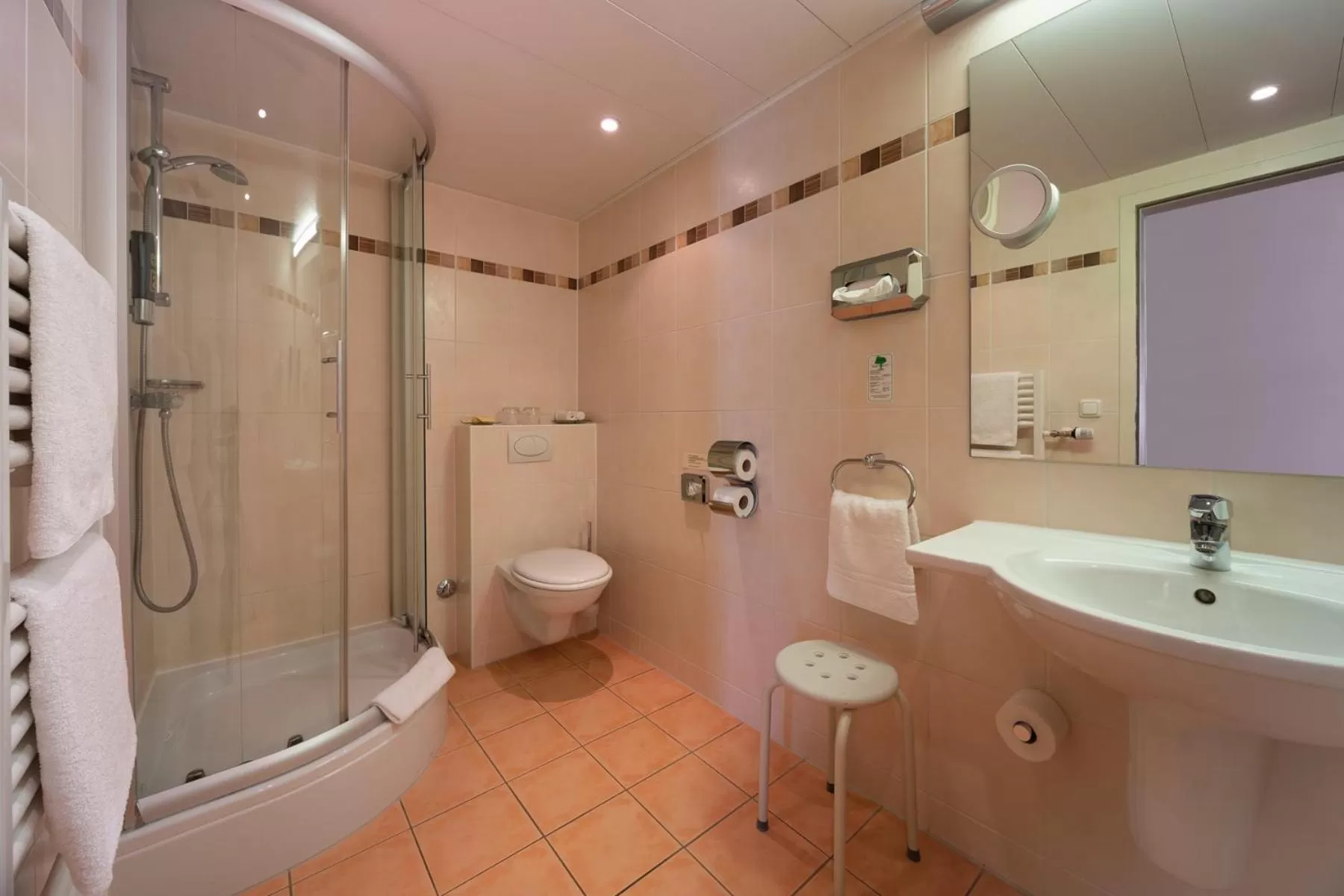 Shower in Parkhotel Obertshausen