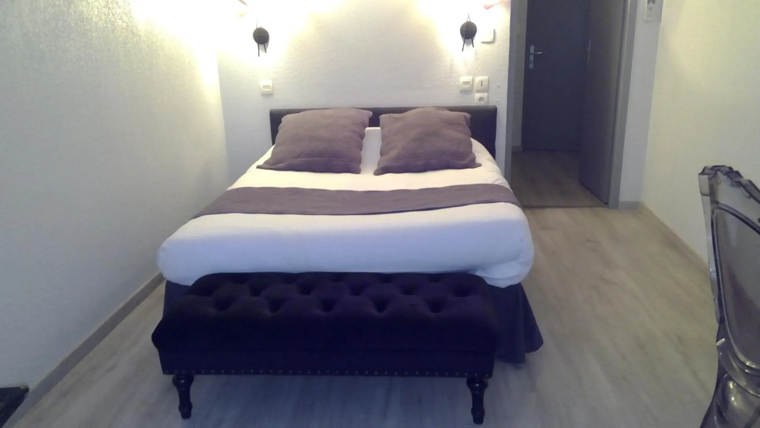 Bed in Hotel De La Bastide