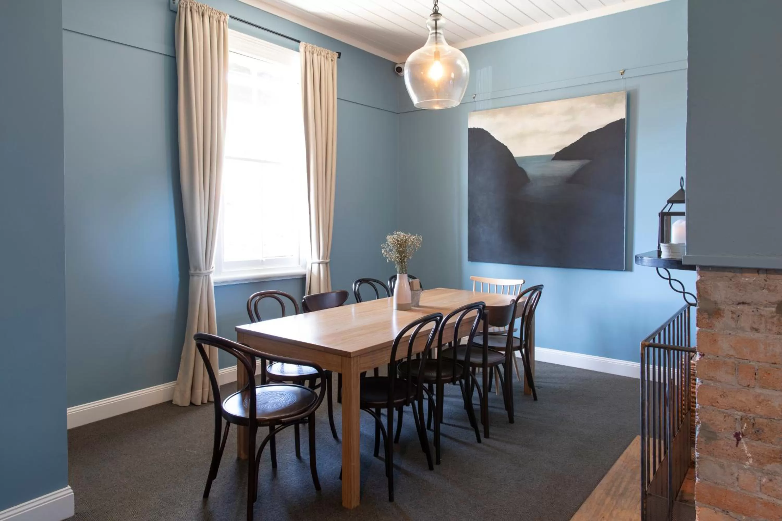 Dining area in Robertson Public House and Kitchen