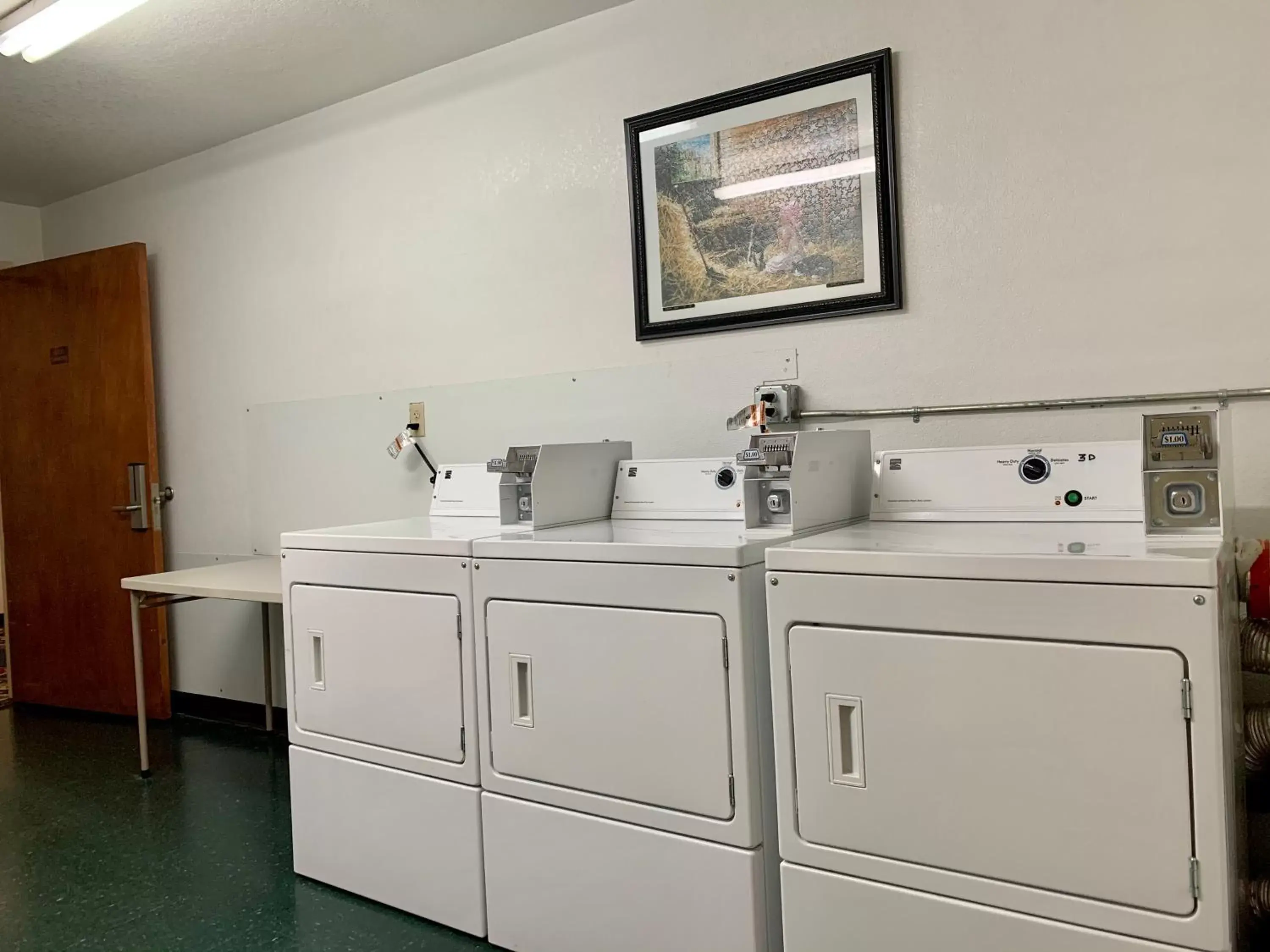 Area and facilities, Bathroom in Candlelight Inn & Suites Hwy 69 near McAlester