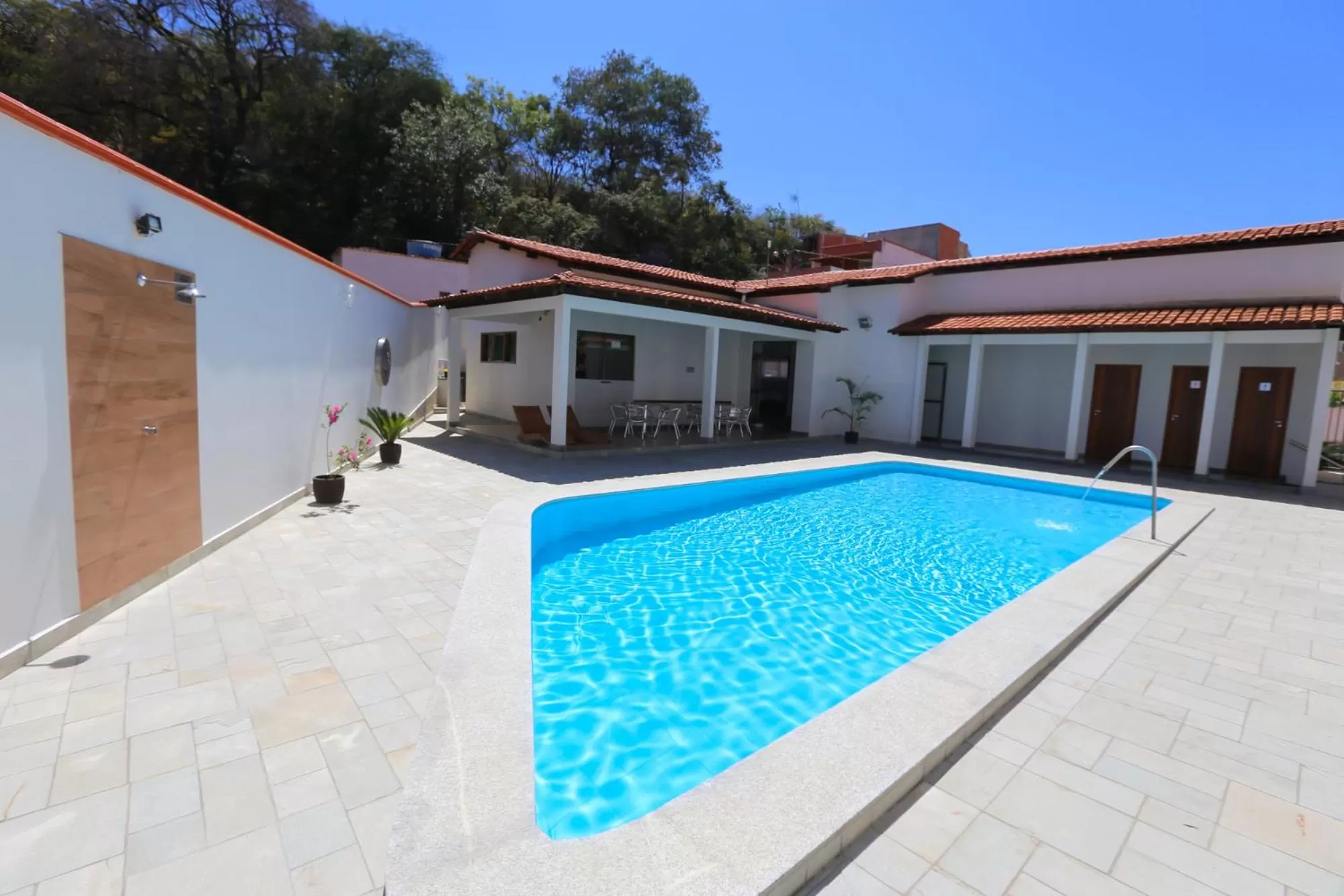 Swimming pool in Hotel Porto do Sol
