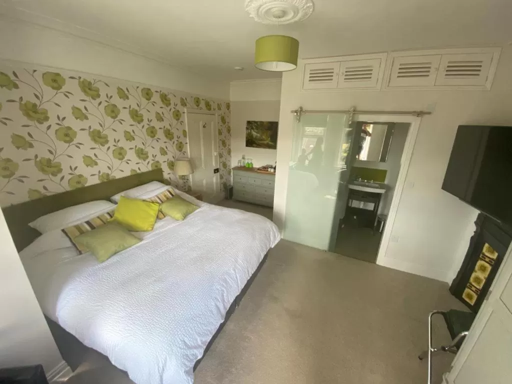 Bed in NORTHRISE RETREAT