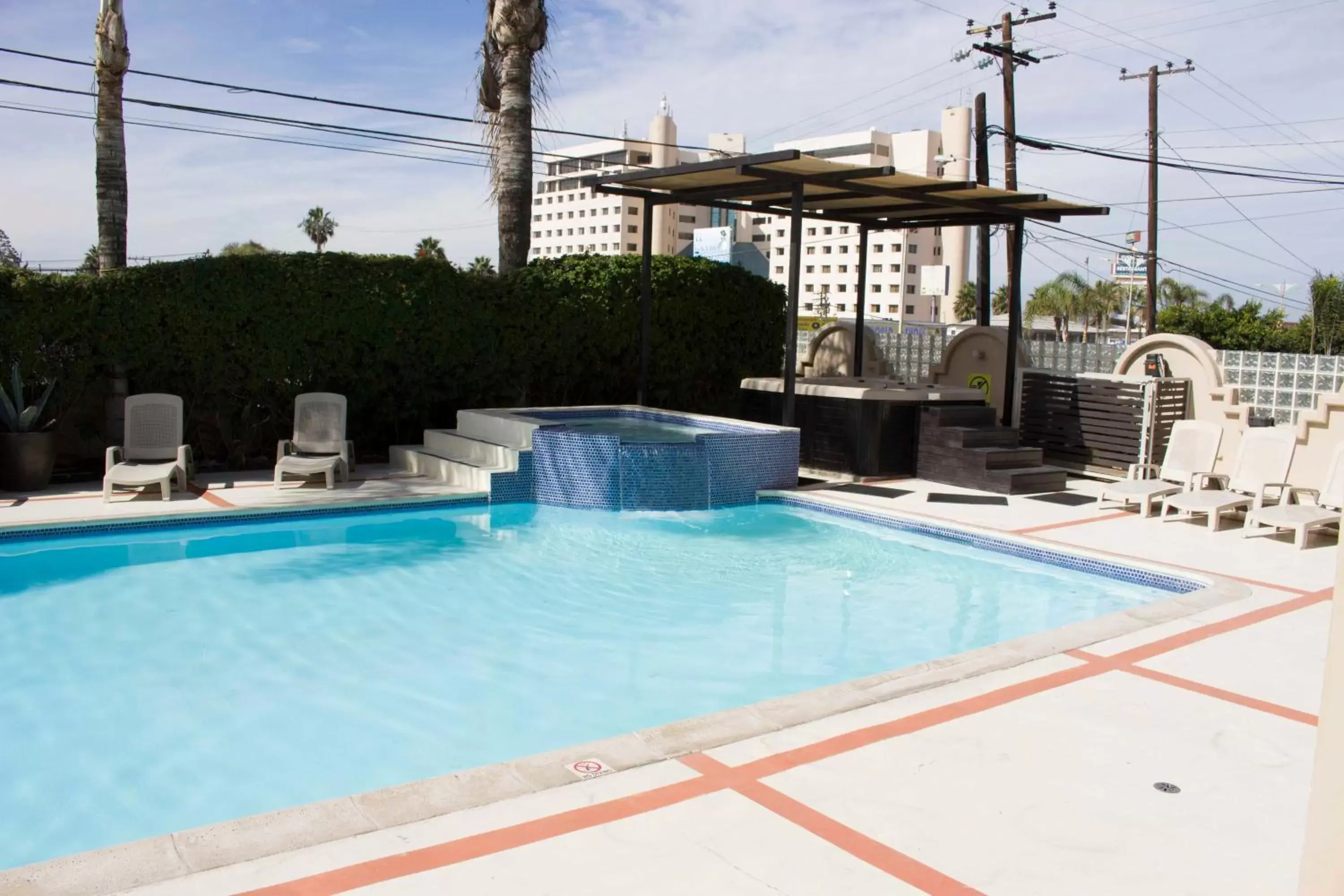 Swimming Pool in Del Mar Inn Rosarito