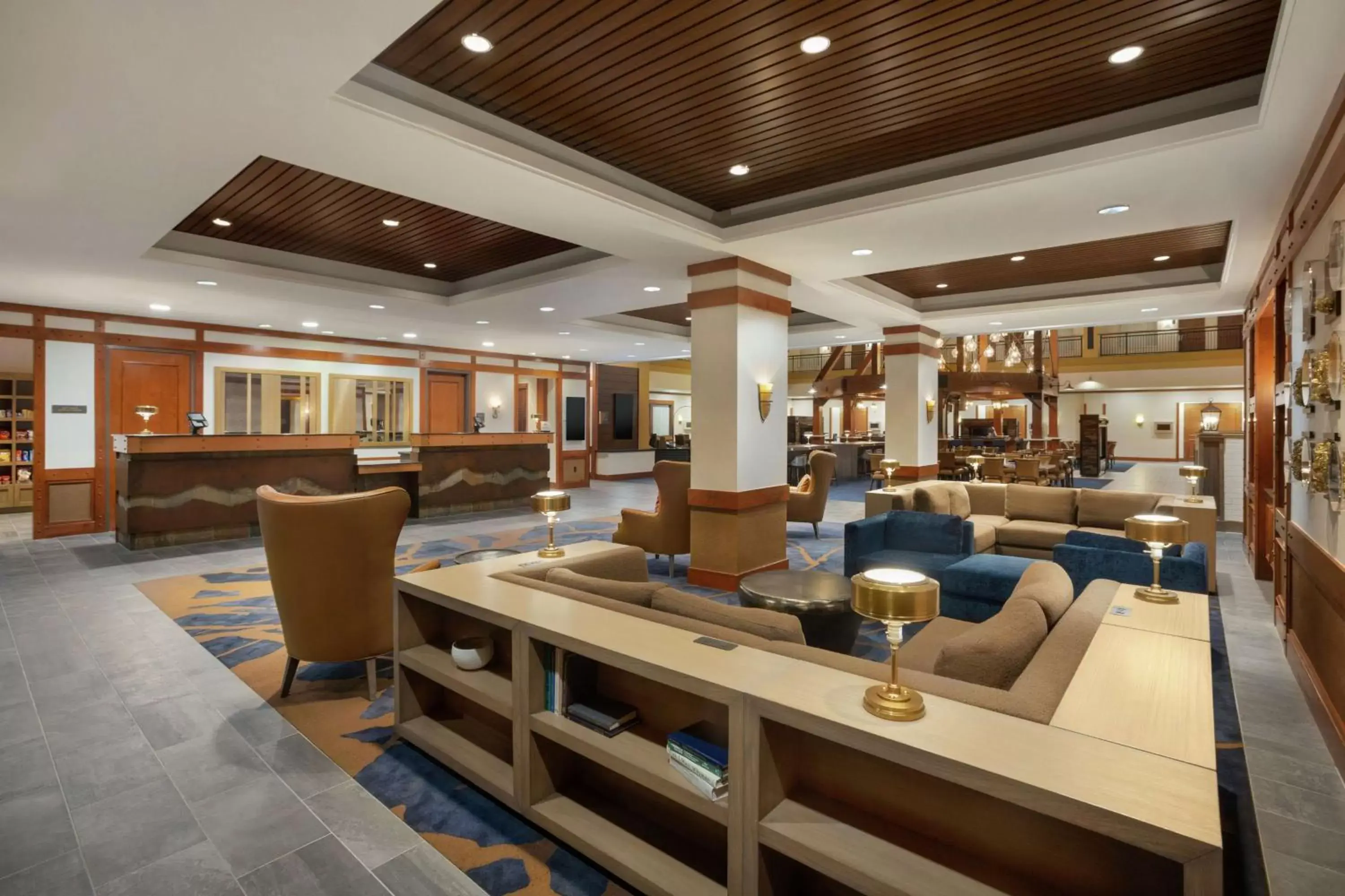 Lobby or reception, Restaurant/Places to Eat in Embassy Suites by Hilton Denver International Airport