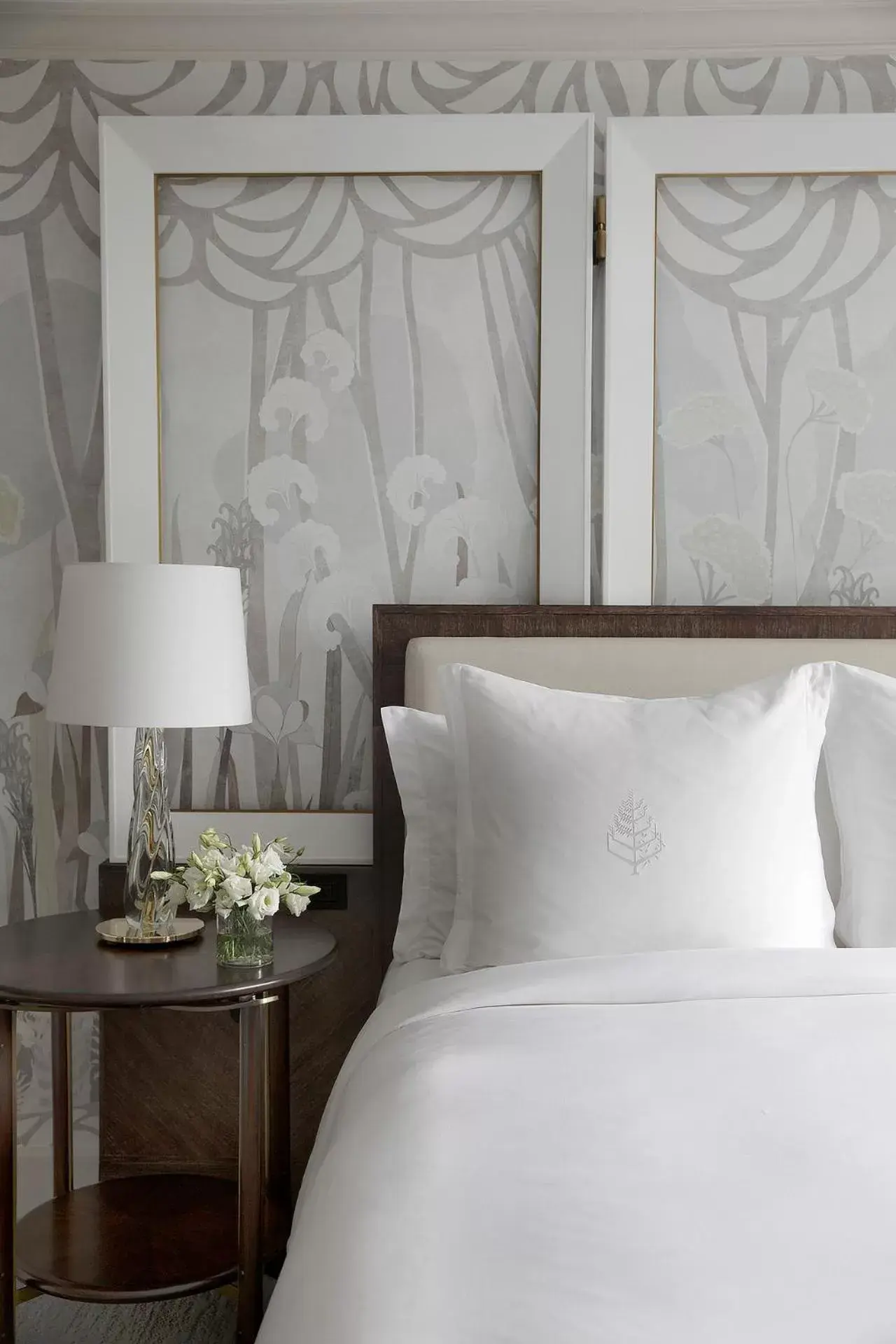 Bed in Four Seasons Boston Bed in Four Seasons Boston