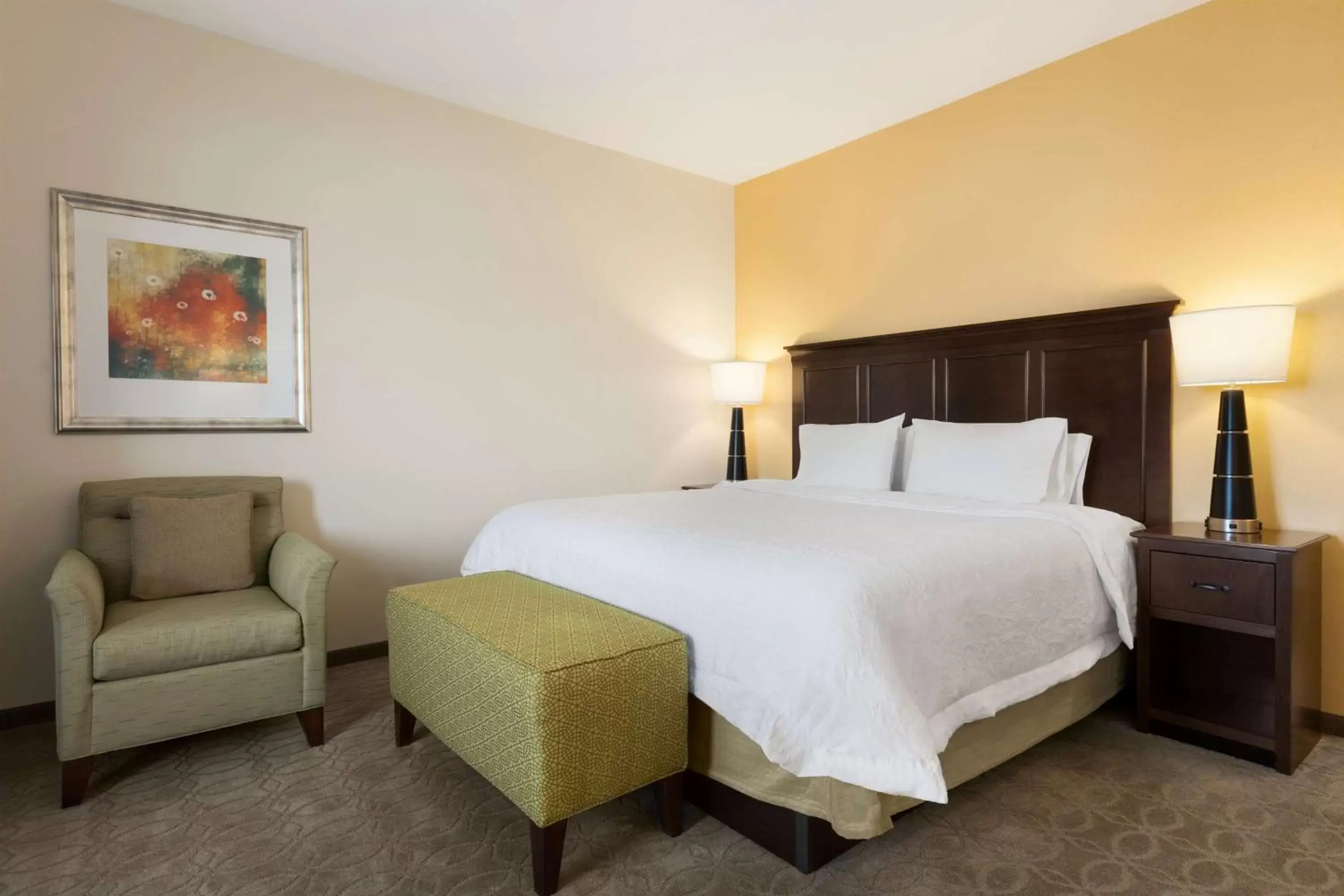 Bed in Hampton Inn & Suites San Bernardino