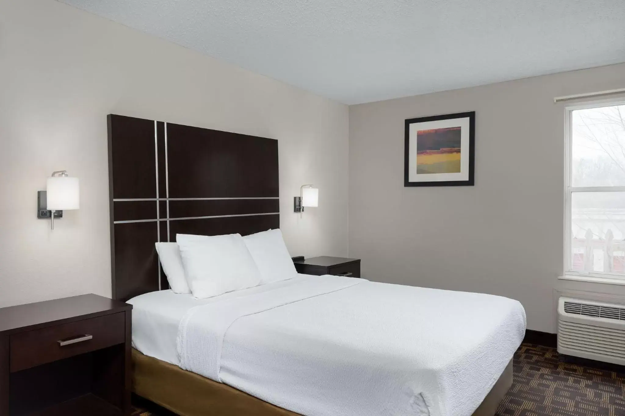 Bedroom, Bed in SureStay Plus Hotel Chattanooga Hamilton Place by Best Western