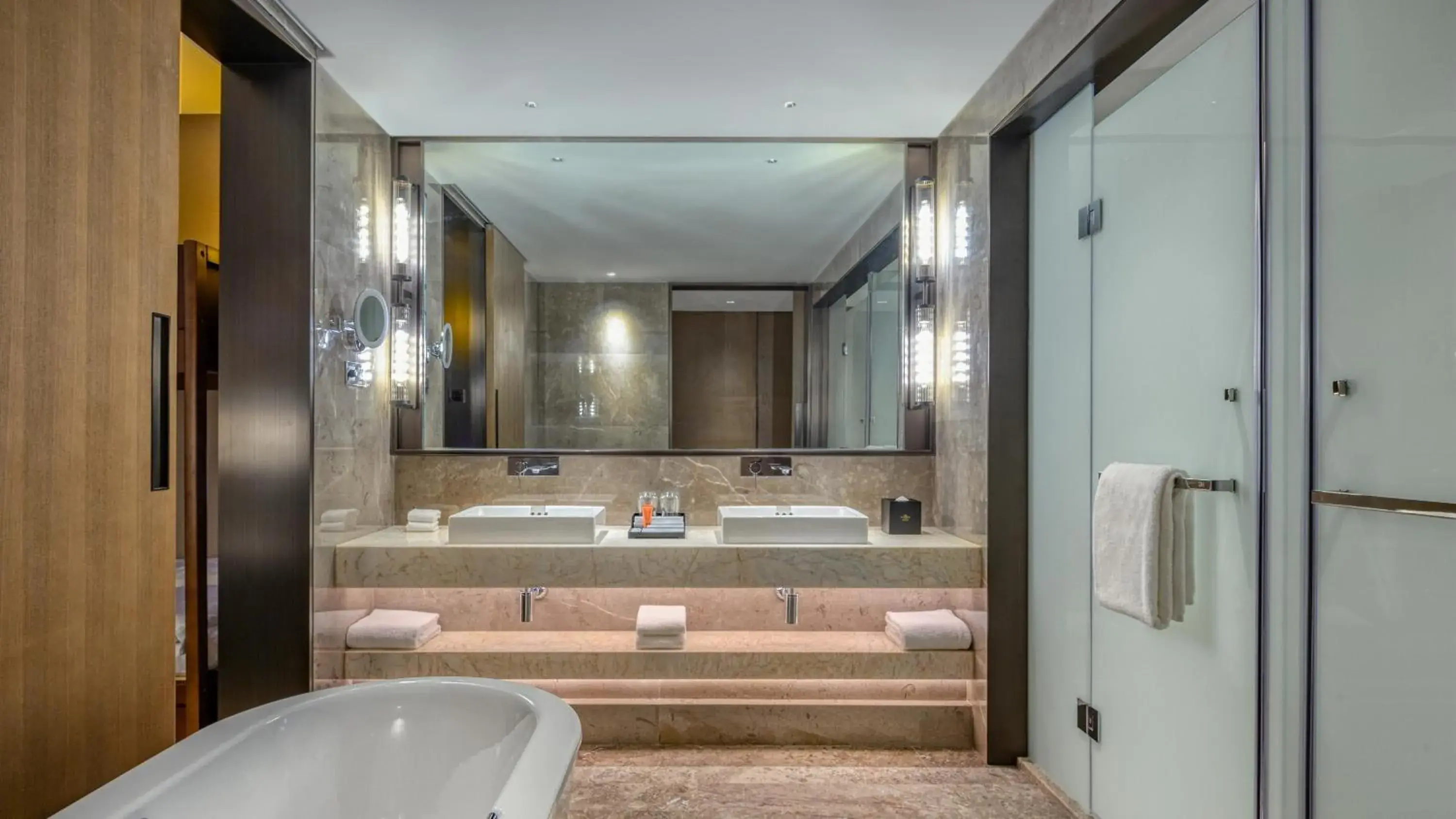 Photo of the whole room, Bathroom in Crowne Plaza Beihai Silver Beach, an IHG Hotel