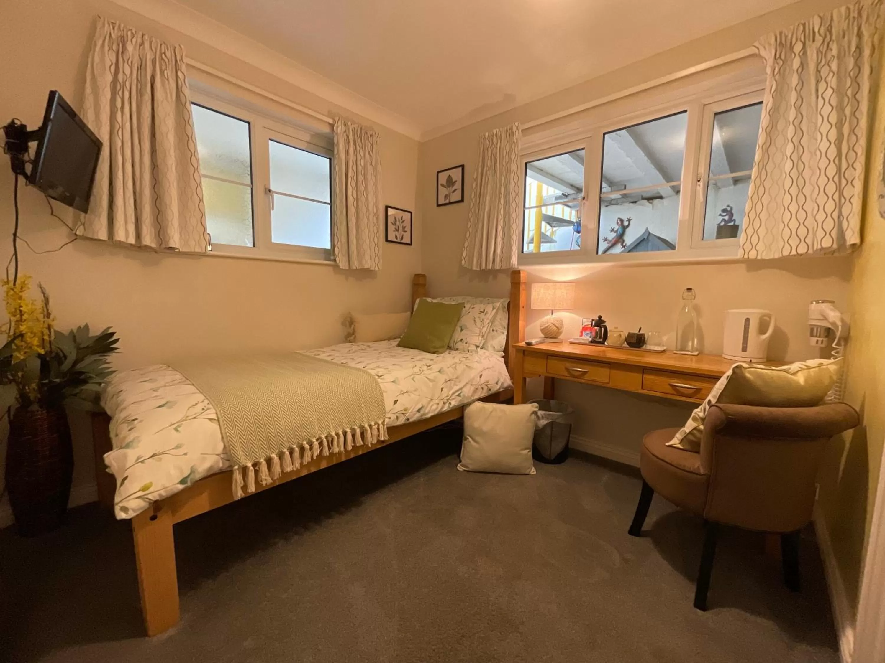 The Great Grubb Bed & Breakfast