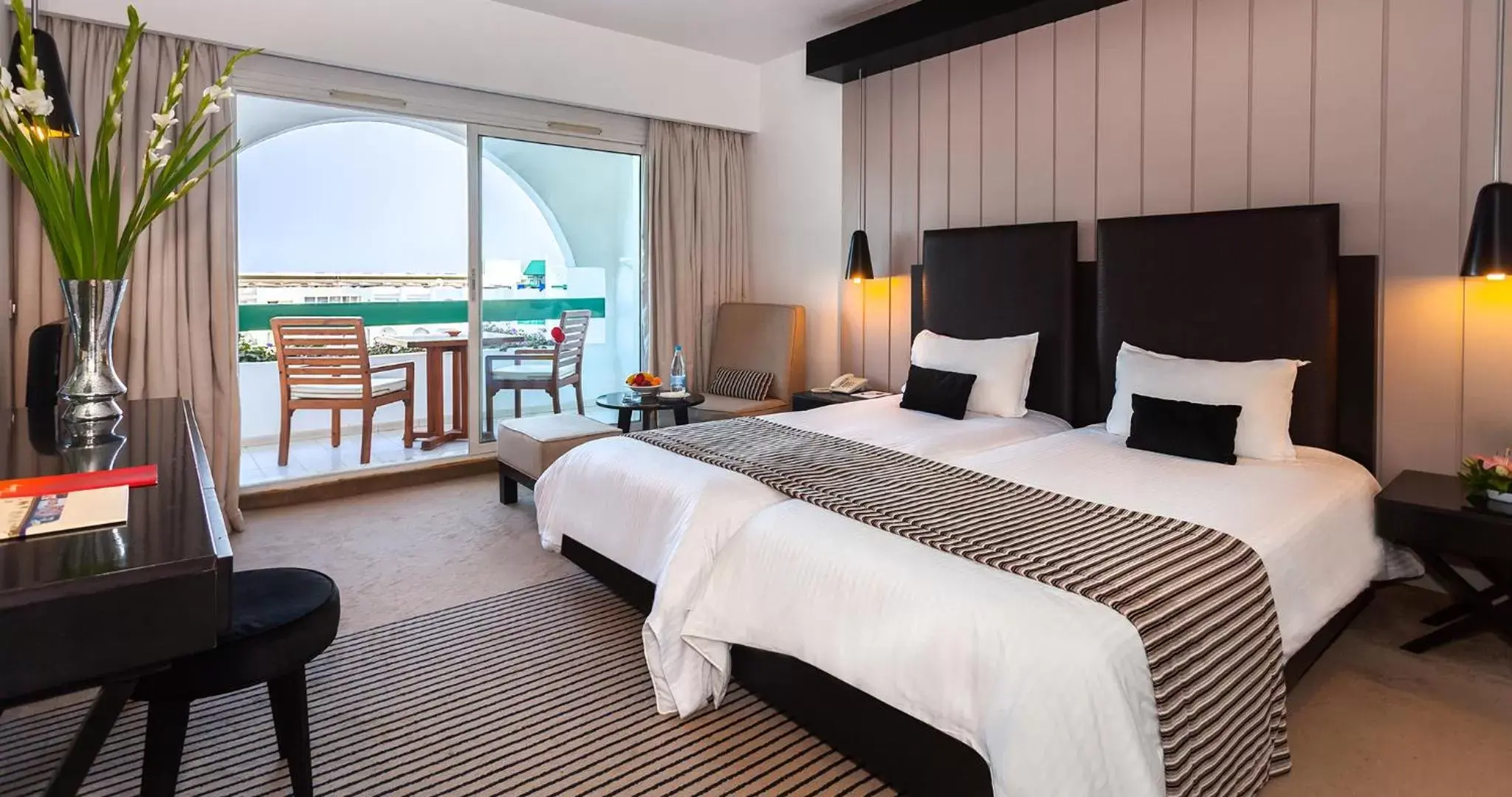 Bedroom, Bed in El Mouradi Palace- Couple et Famille uniquement Bedroom, Bed in El Mouradi Palace- Couple et Famille uniquement