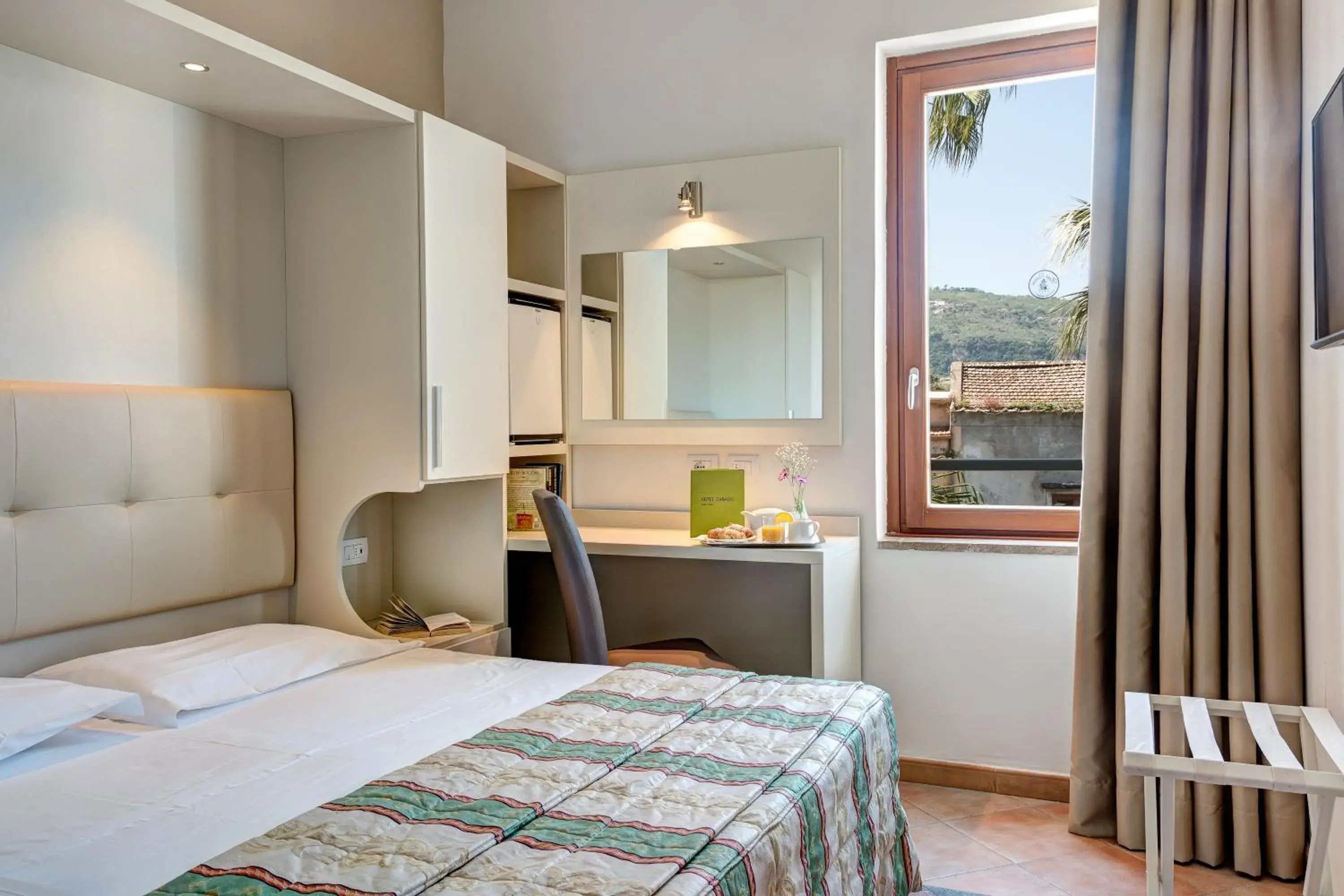 Photo of the whole room, Bed in Hotel Caravel Photo of the whole room, Bed in Hotel Caravel