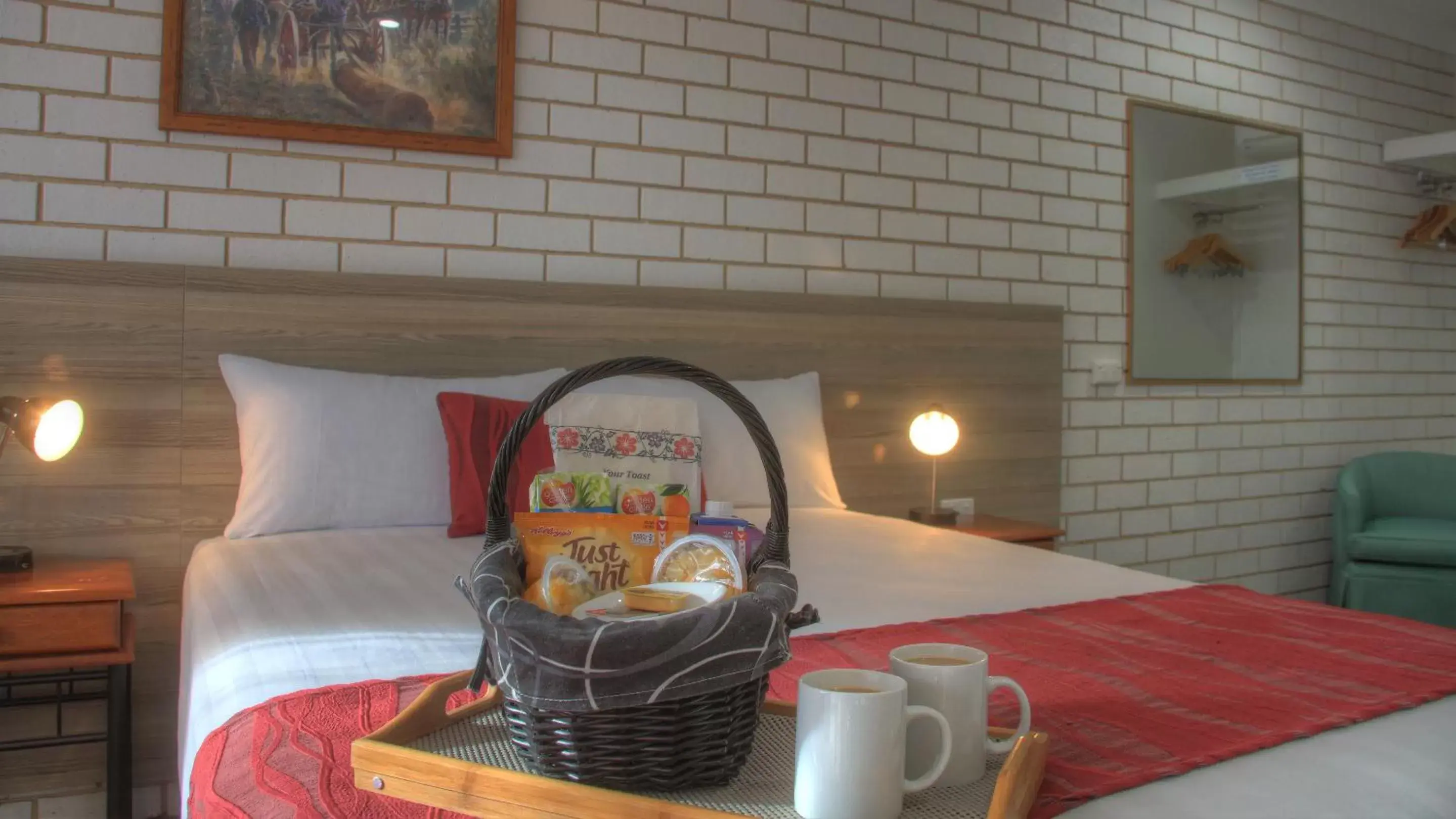 Continental breakfast, Bed in Boonah Motel