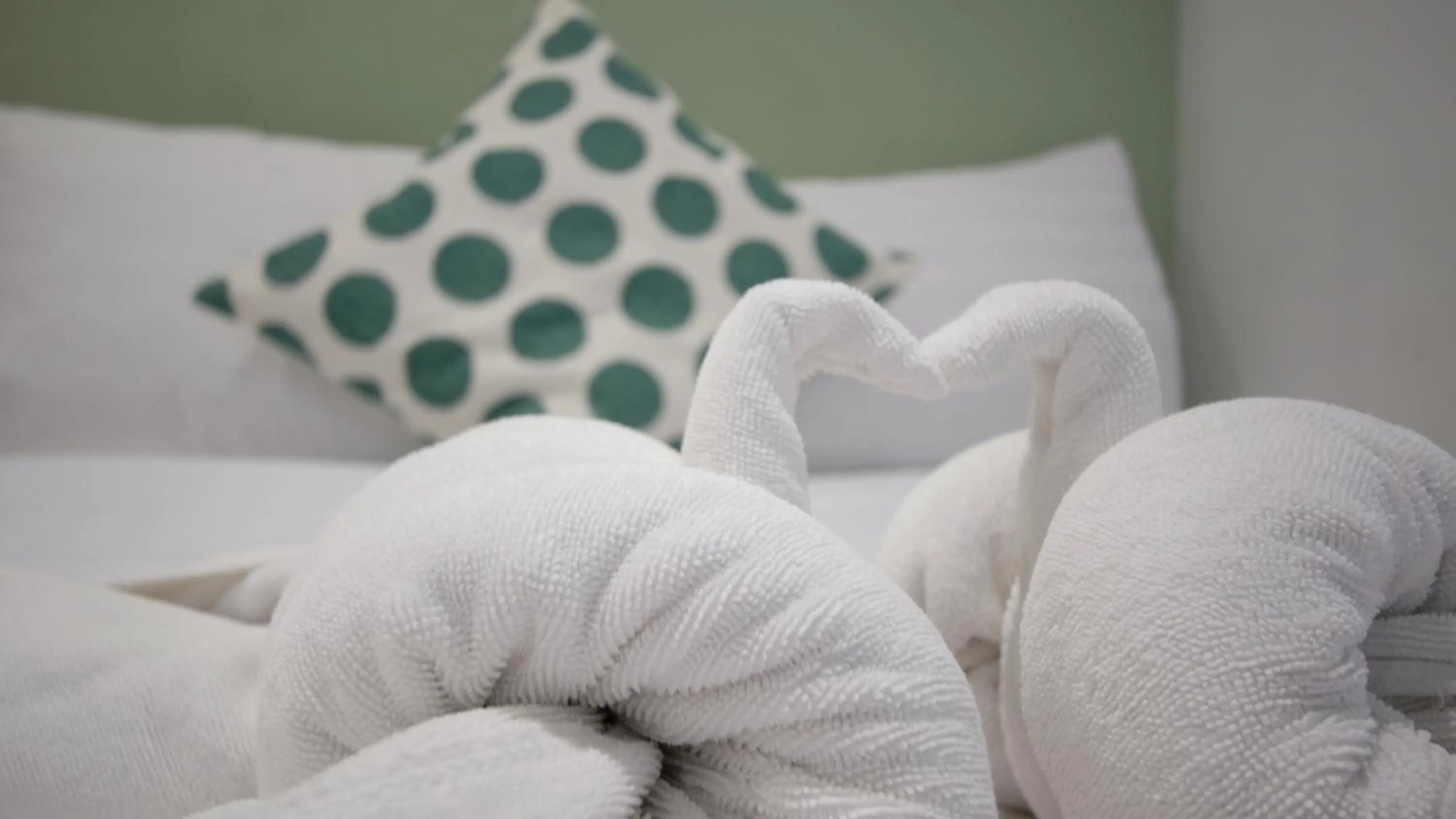 Single Room with Pool View in Resort V MRT Huai Khwang