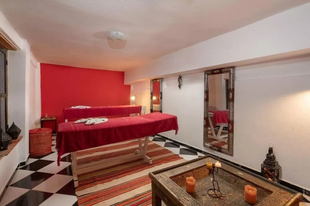 Massage in Riad Salma de Groot