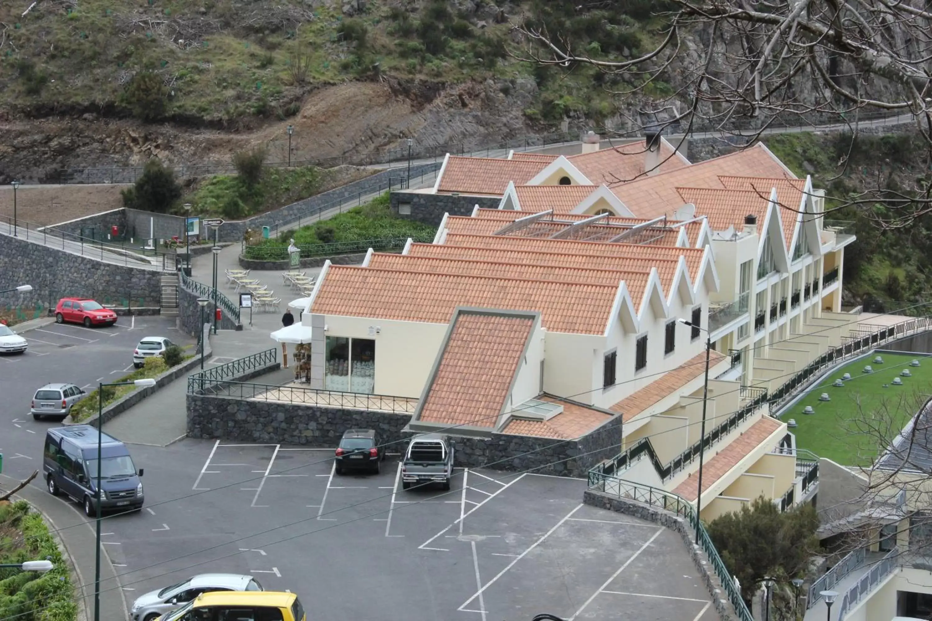 Facade/entrance, Bird's-eye View in Eira do Serrado - Hotel & Spa