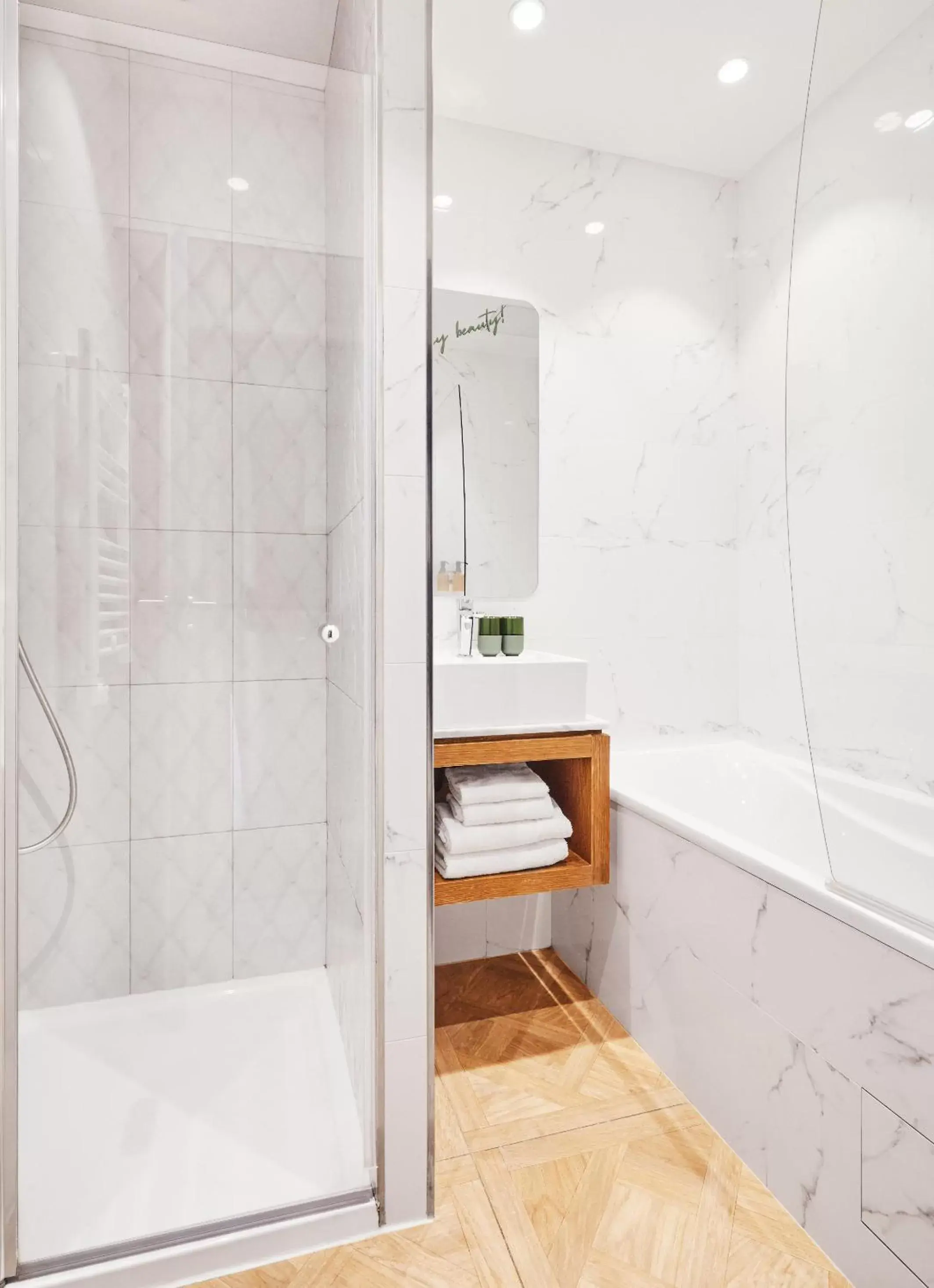 Shower, Bathroom in Hotel Petit Lafayette