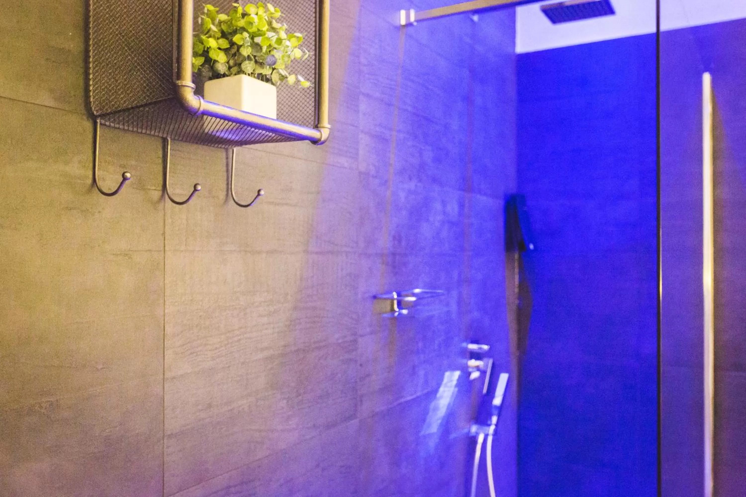 Shower in Casa Manfredi - Manfredi Homes&Villas