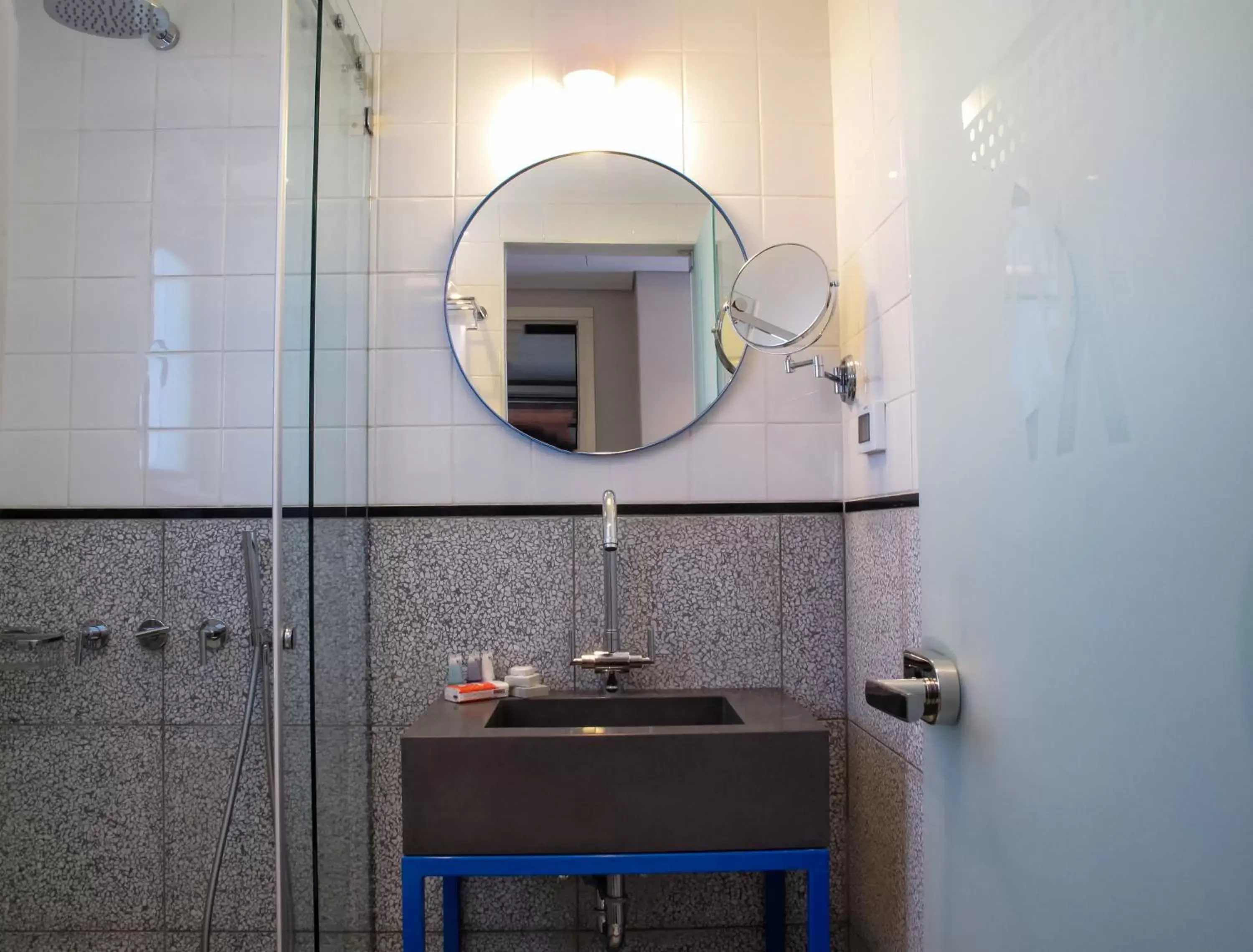 Toilet, Bathroom in Bezalel Hotel - an Atlas Boutique Hotel