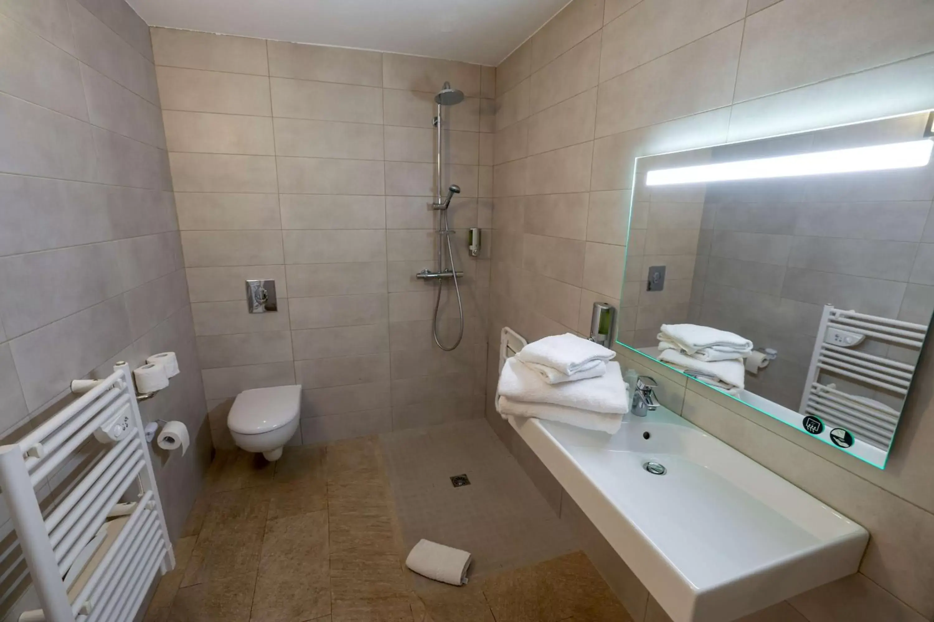Bathroom in Best Western Hotel Casa Bianca