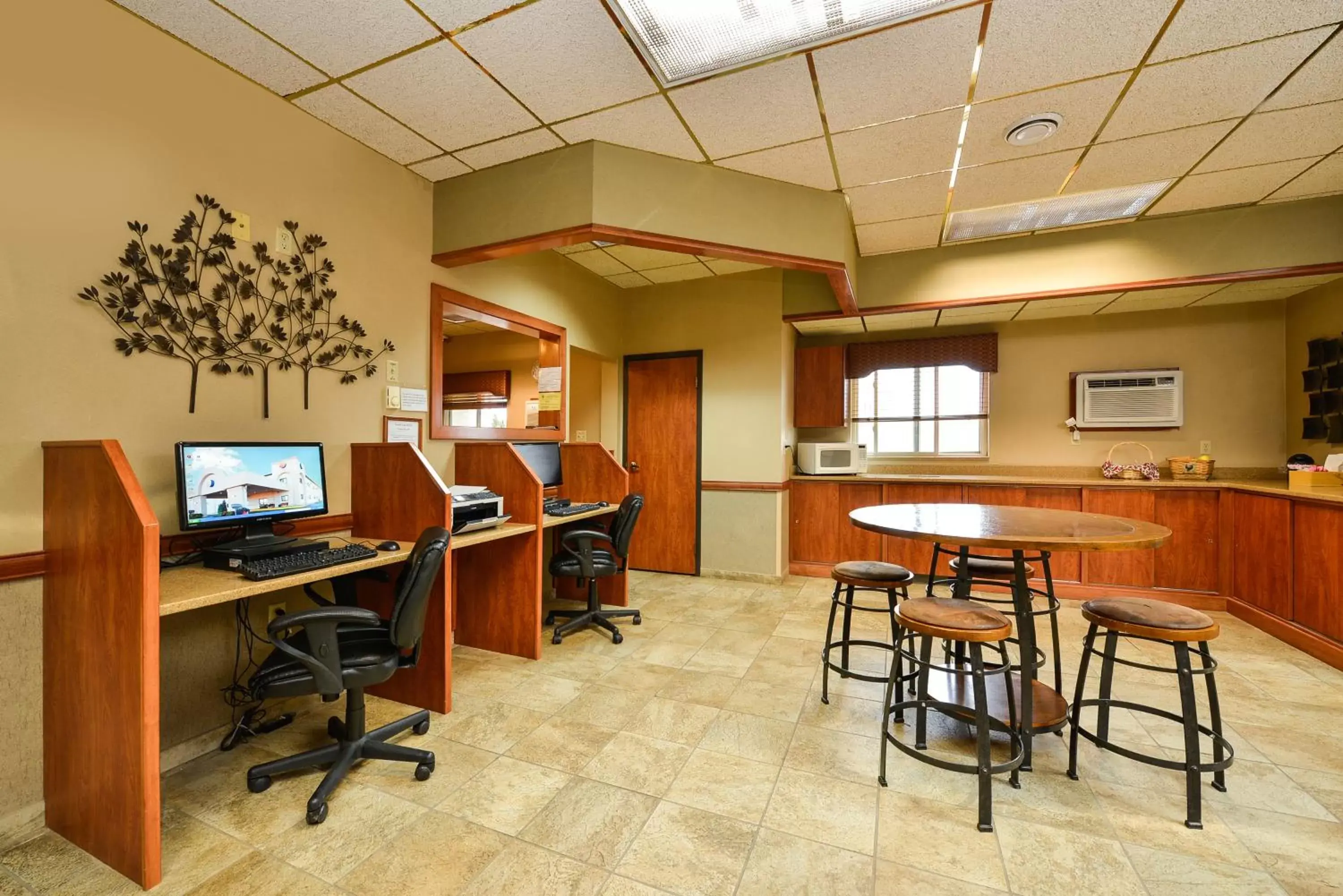 Lobby or reception in Motel 6 Minot, ND Lobby or reception in Motel 6 Minot, ND