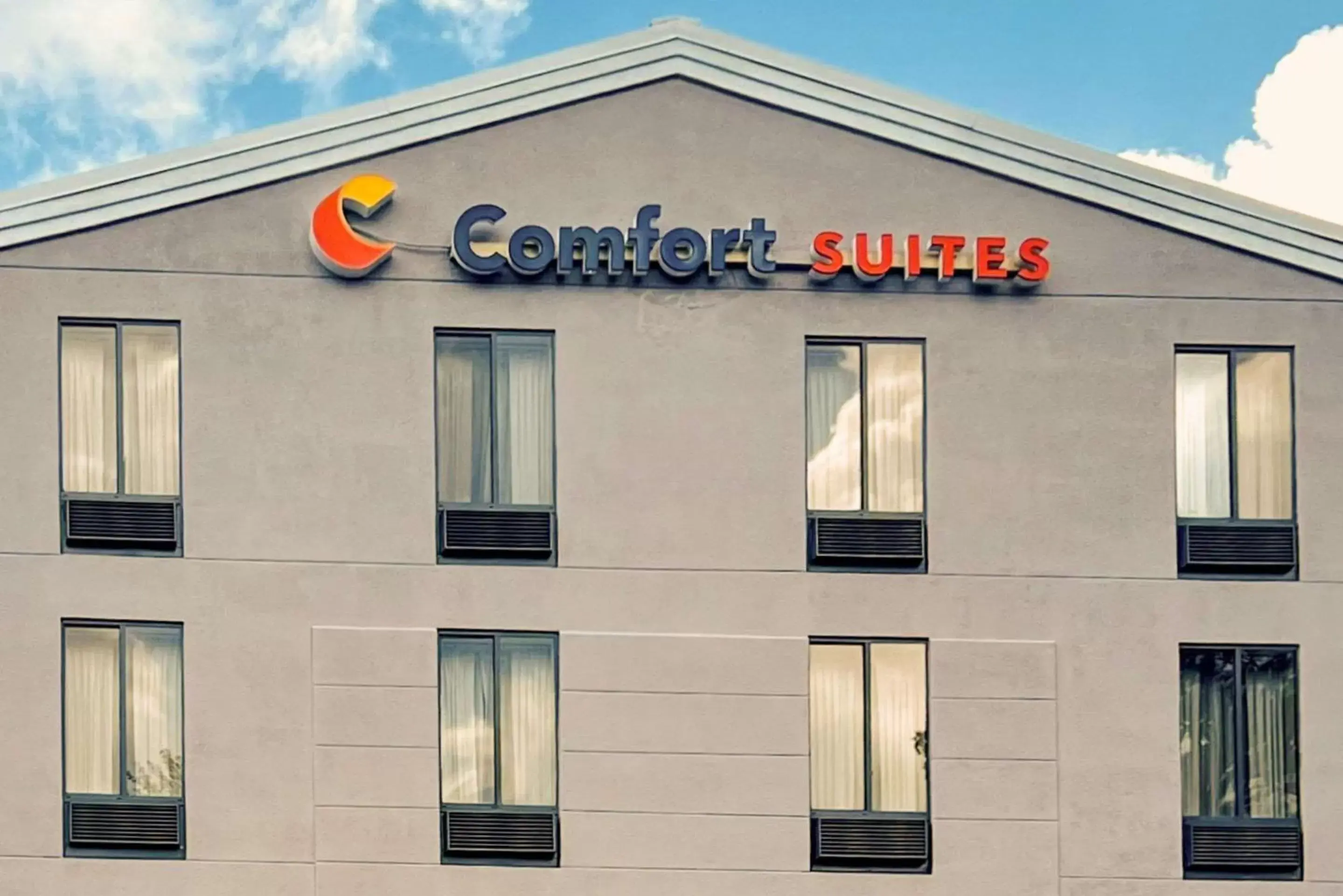 Property building in Comfort Suites Columbus State University Area Property building in Comfort Suites Columbus State University Area