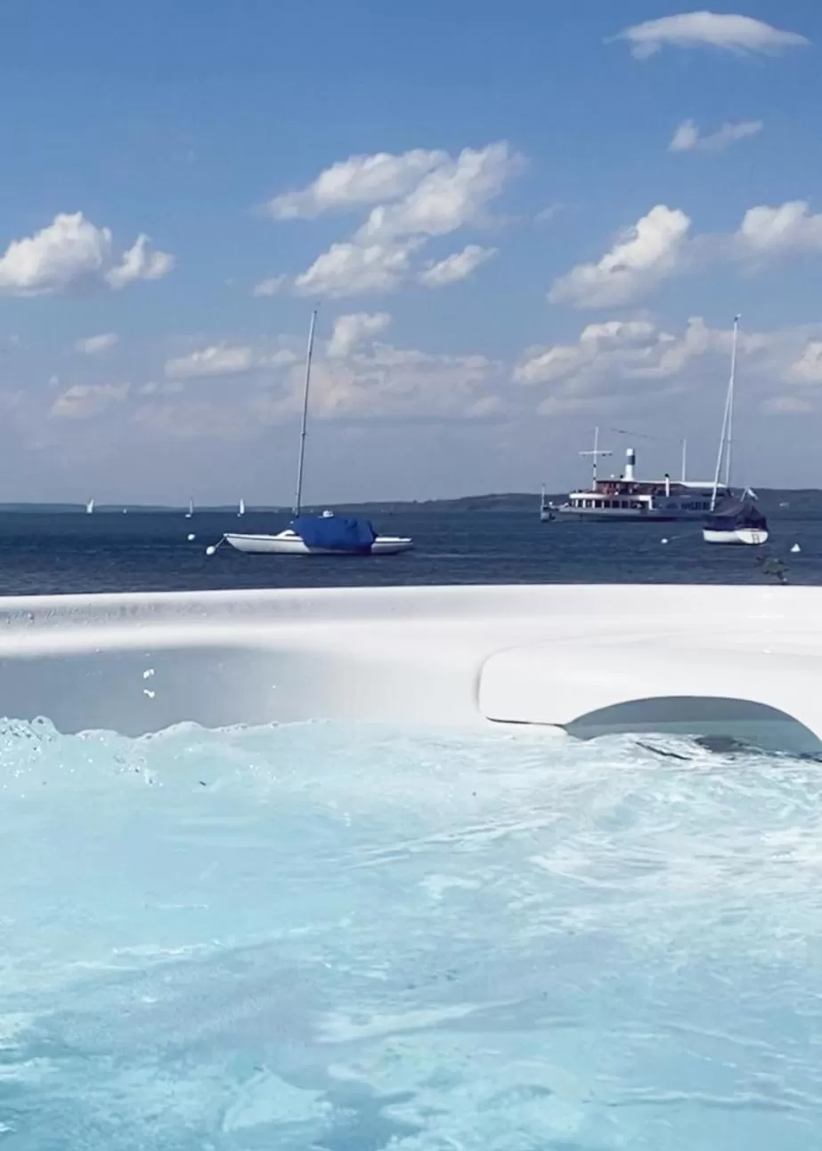 Hot Tub in Strandhotel SüdSee Diessen am Ammersee