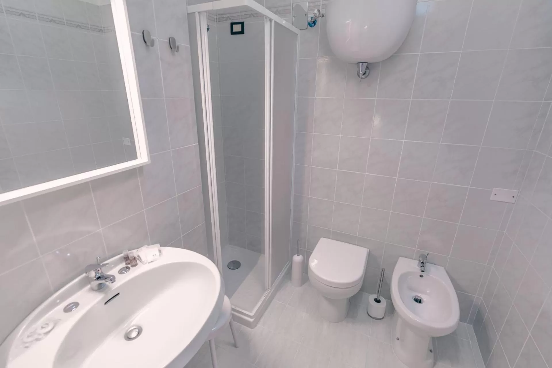 Bathroom in Gerosa Guest House