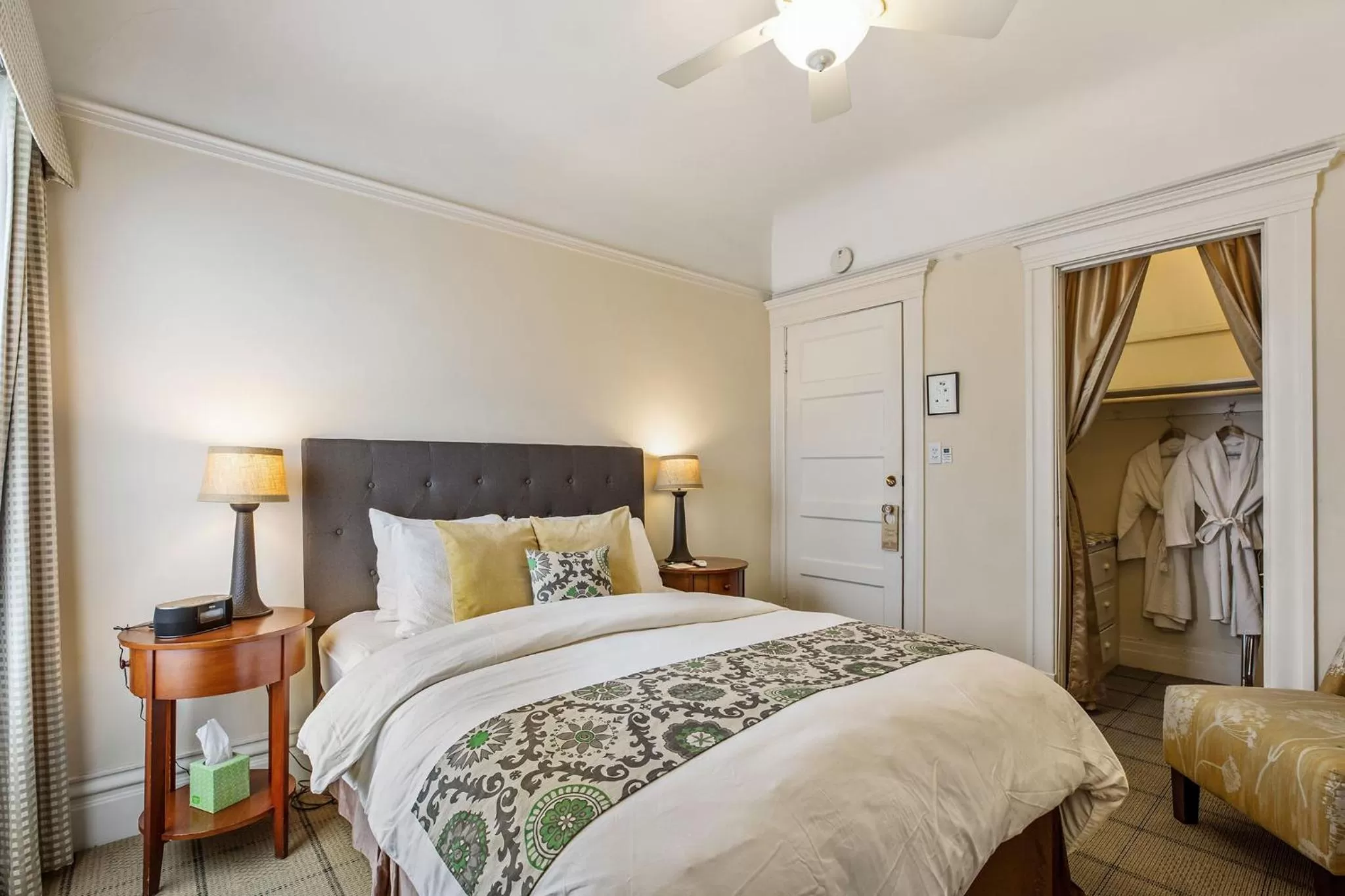 Bed in Parker Guest House