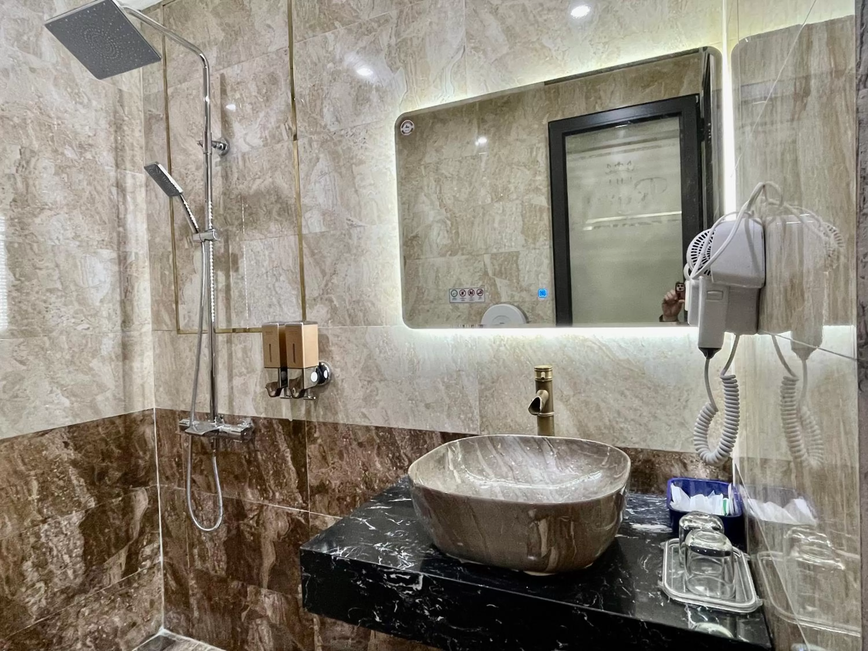 Bathroom in The Royal Hotel Near West Lake