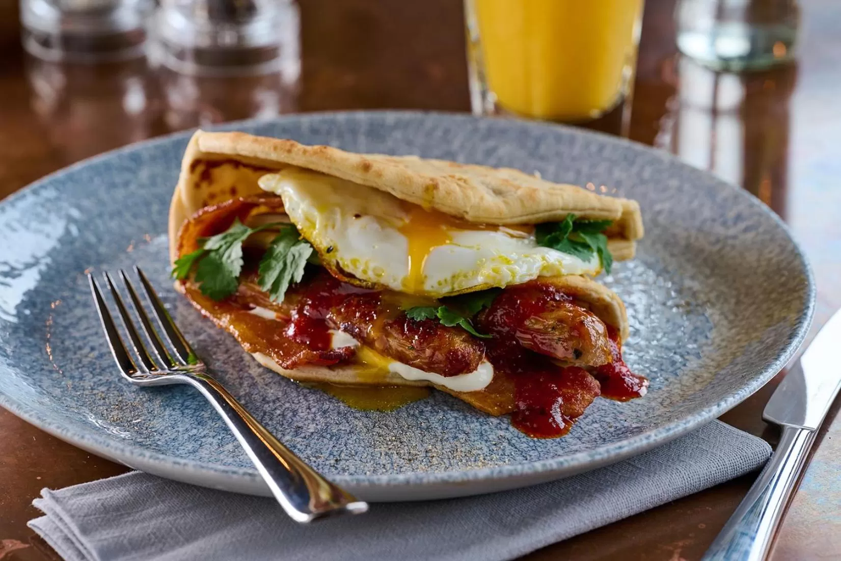 Breakfast in Hartford Hall on School Lane