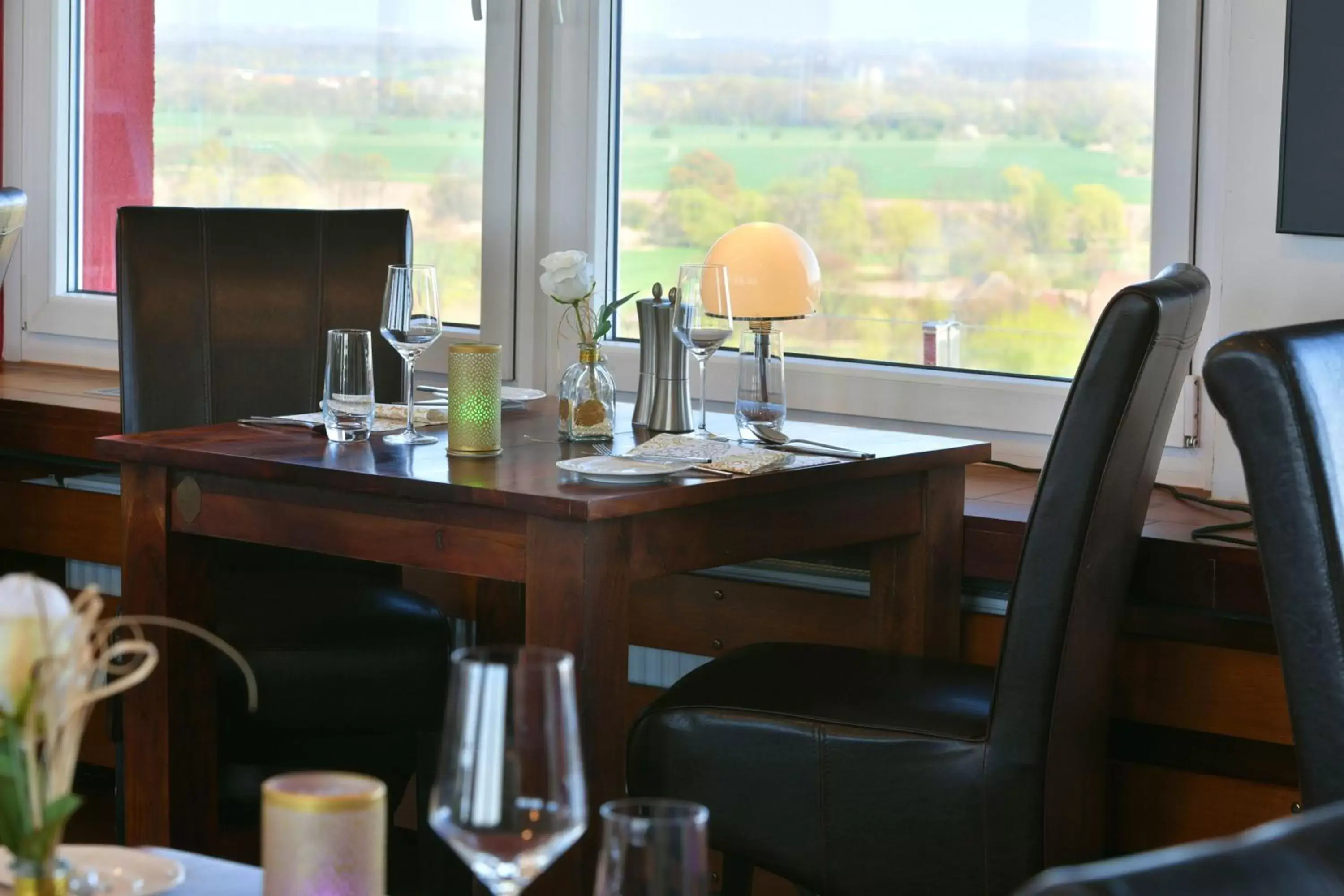 Restaurant/Places to Eat in SKYHOTEL Merseburg