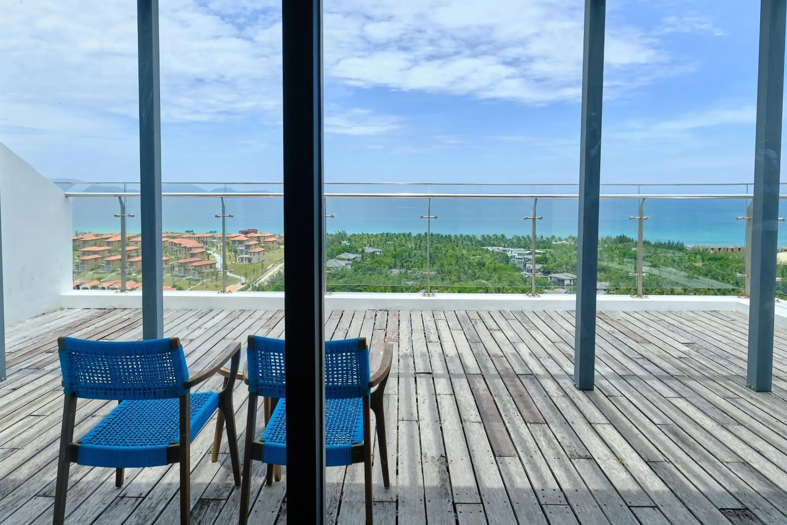 Patio in Duyen Ha Resort Cam Ranh