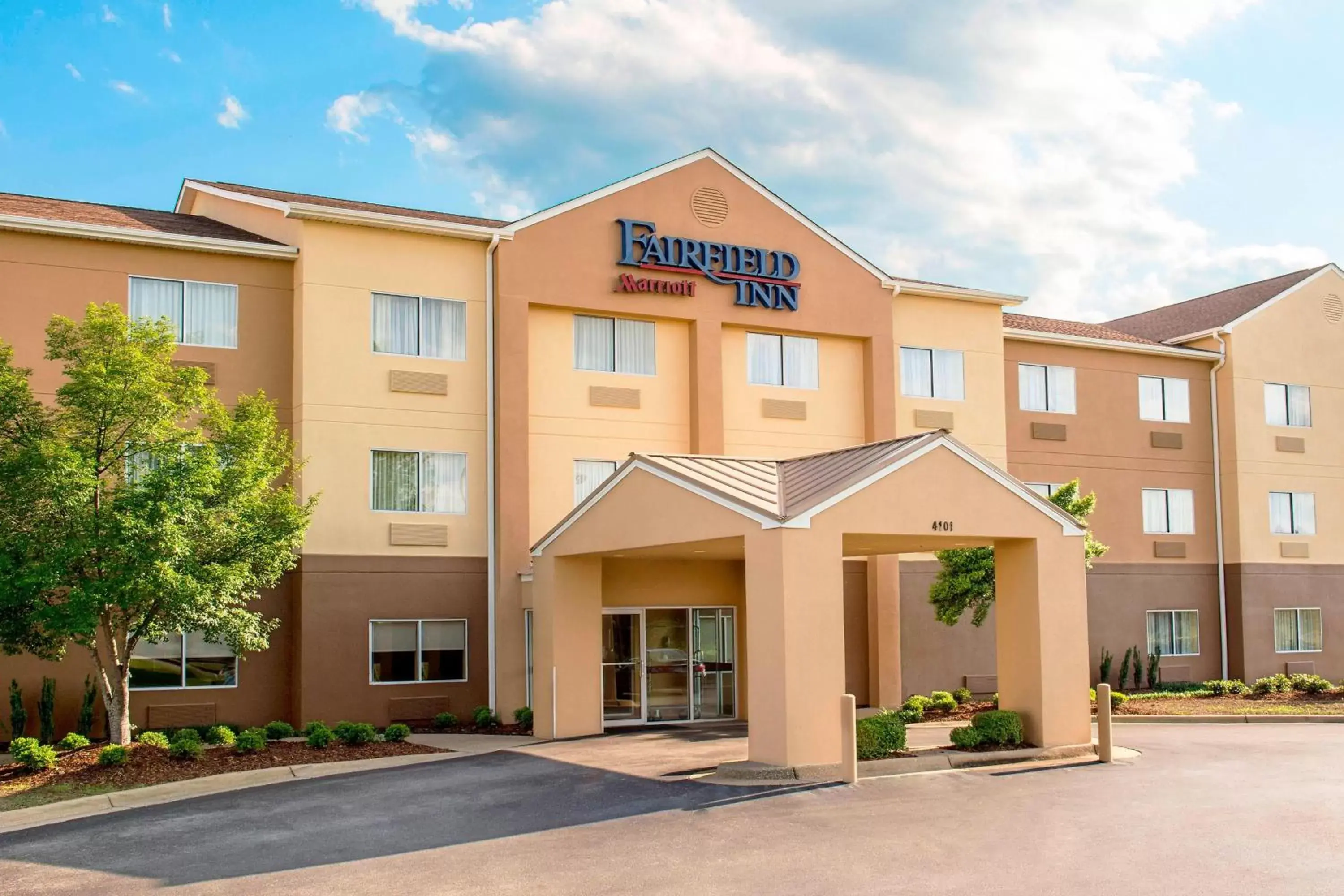 Property Building in Fairfield Inn Tuscaloosa