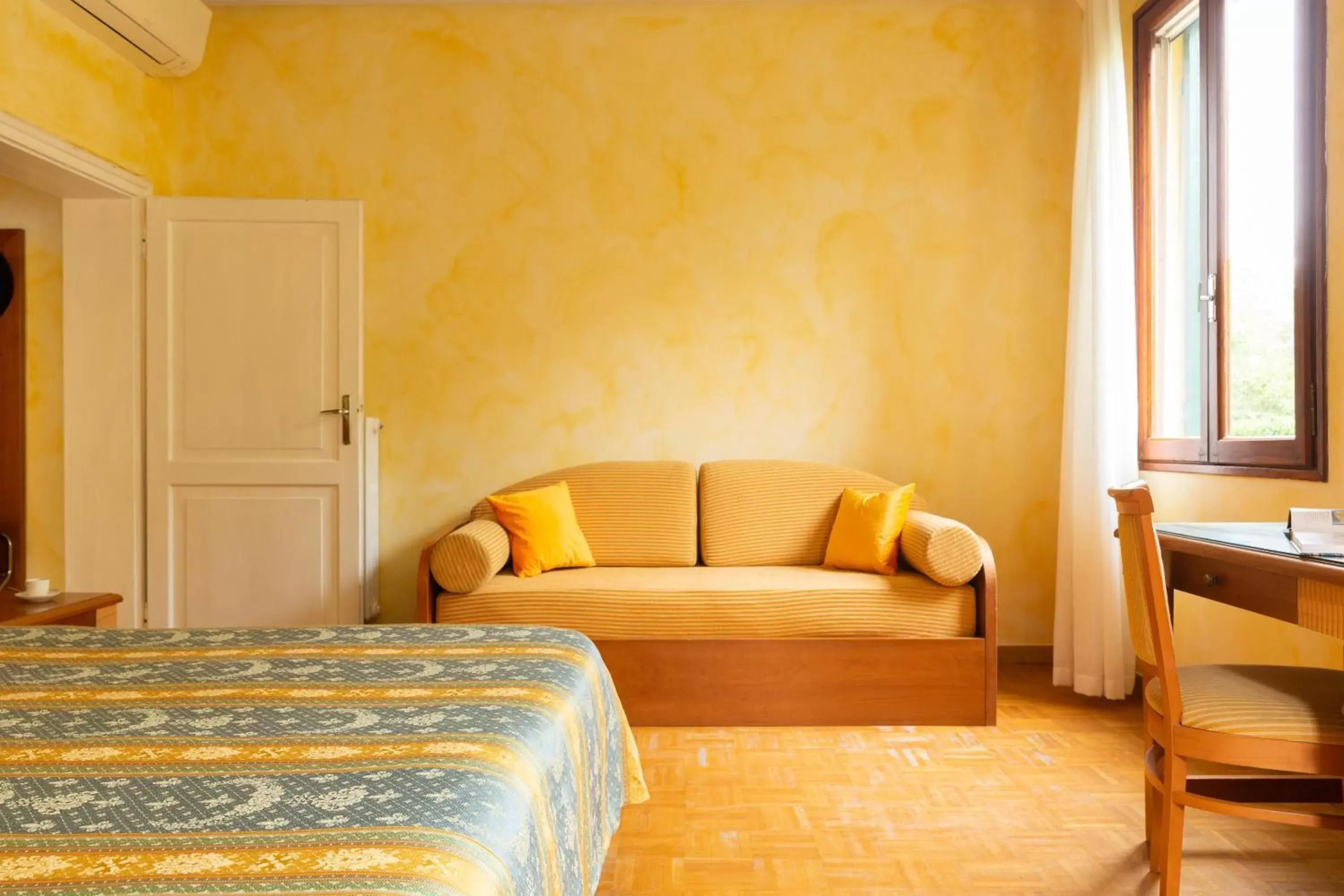 Photo of the whole room, Bed in Hotel & Residence Venezia 2000