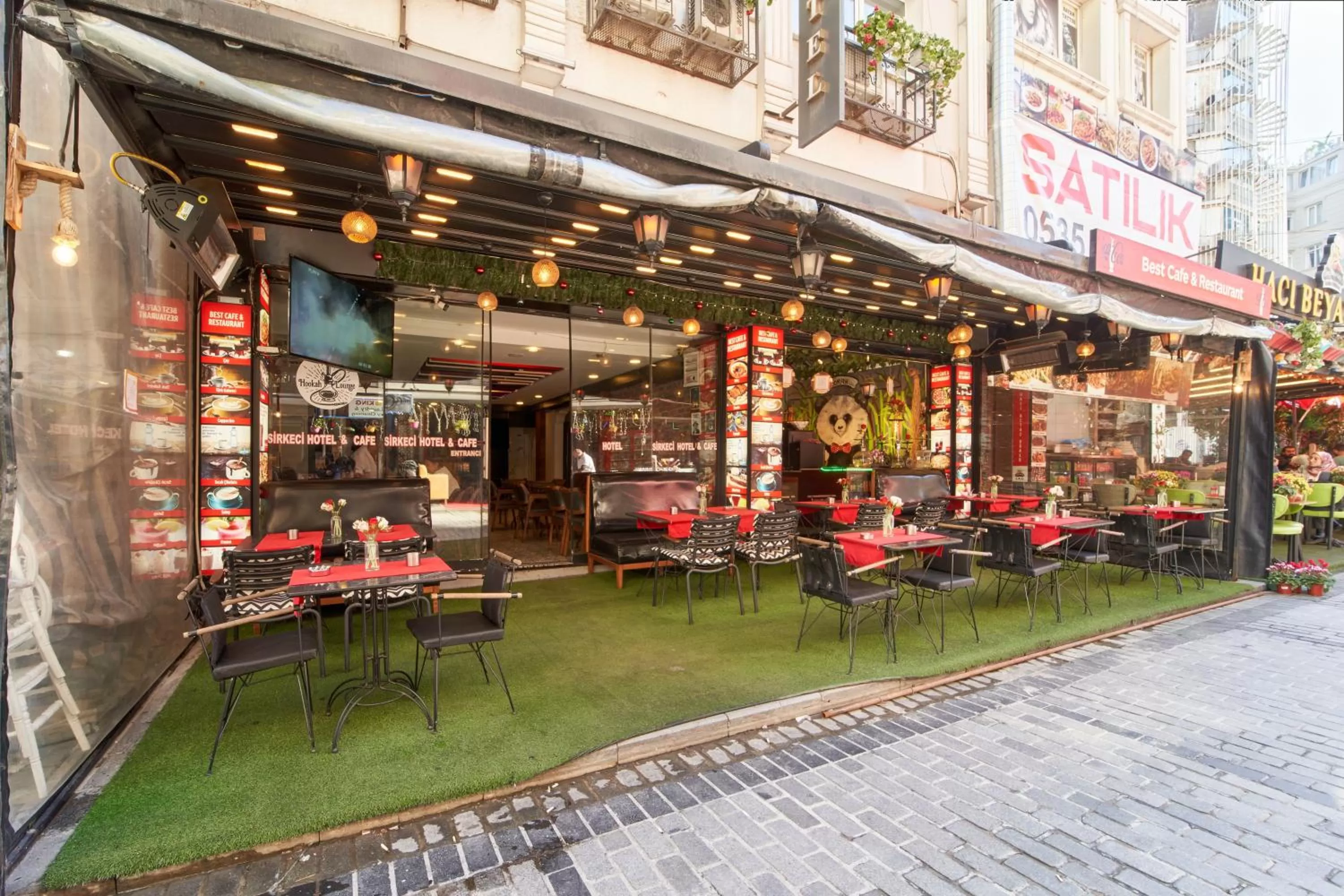 Property building in Istanbul Sirkeci Hotel