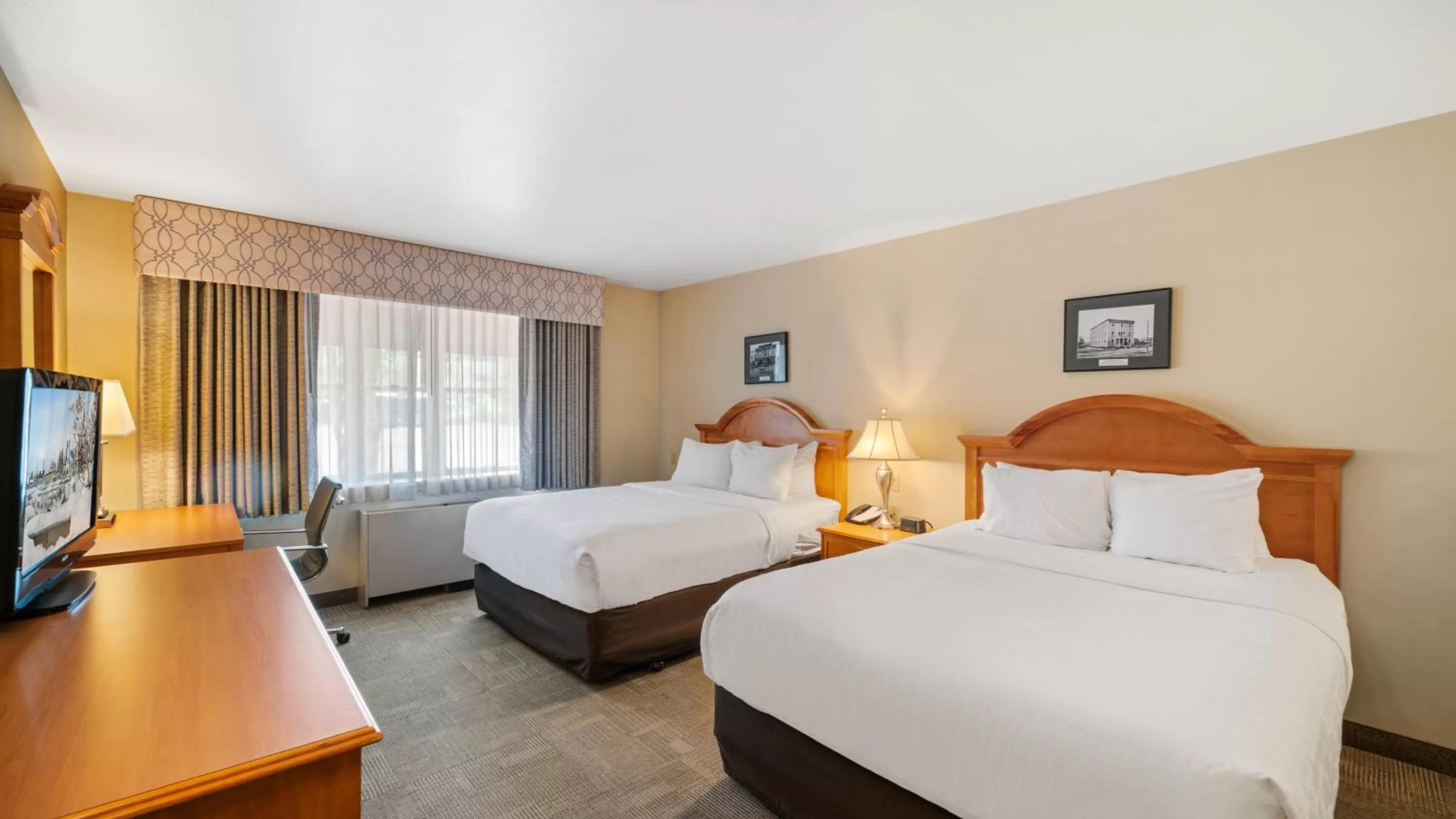 Bedroom, Bed in Clarion Hotel & Suites Fairbanks near Ft Wainwright